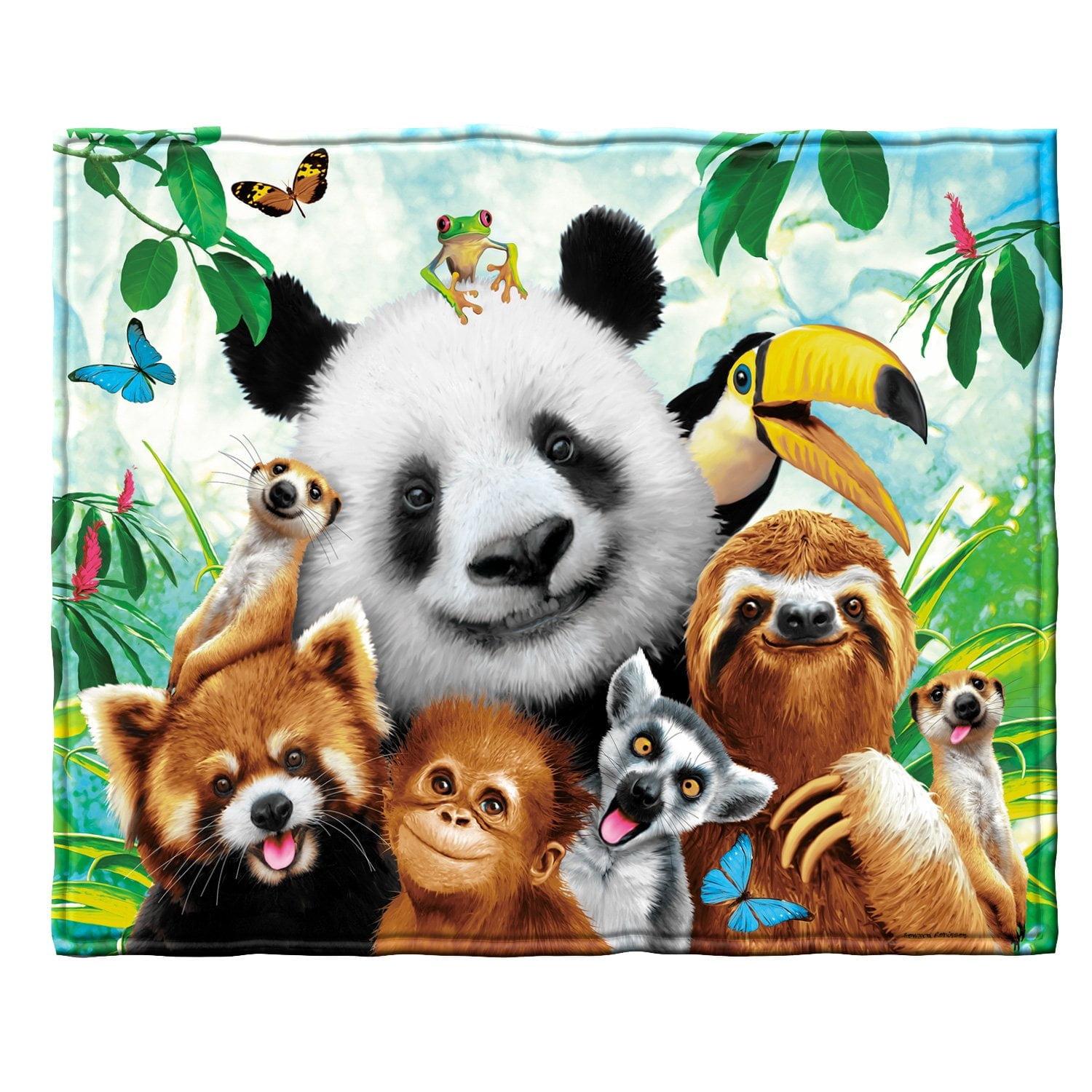 Dawhud Direct 50" x 60" Cartoon Selfie Farm Animals Throw Blanket for Women, Men and Kids