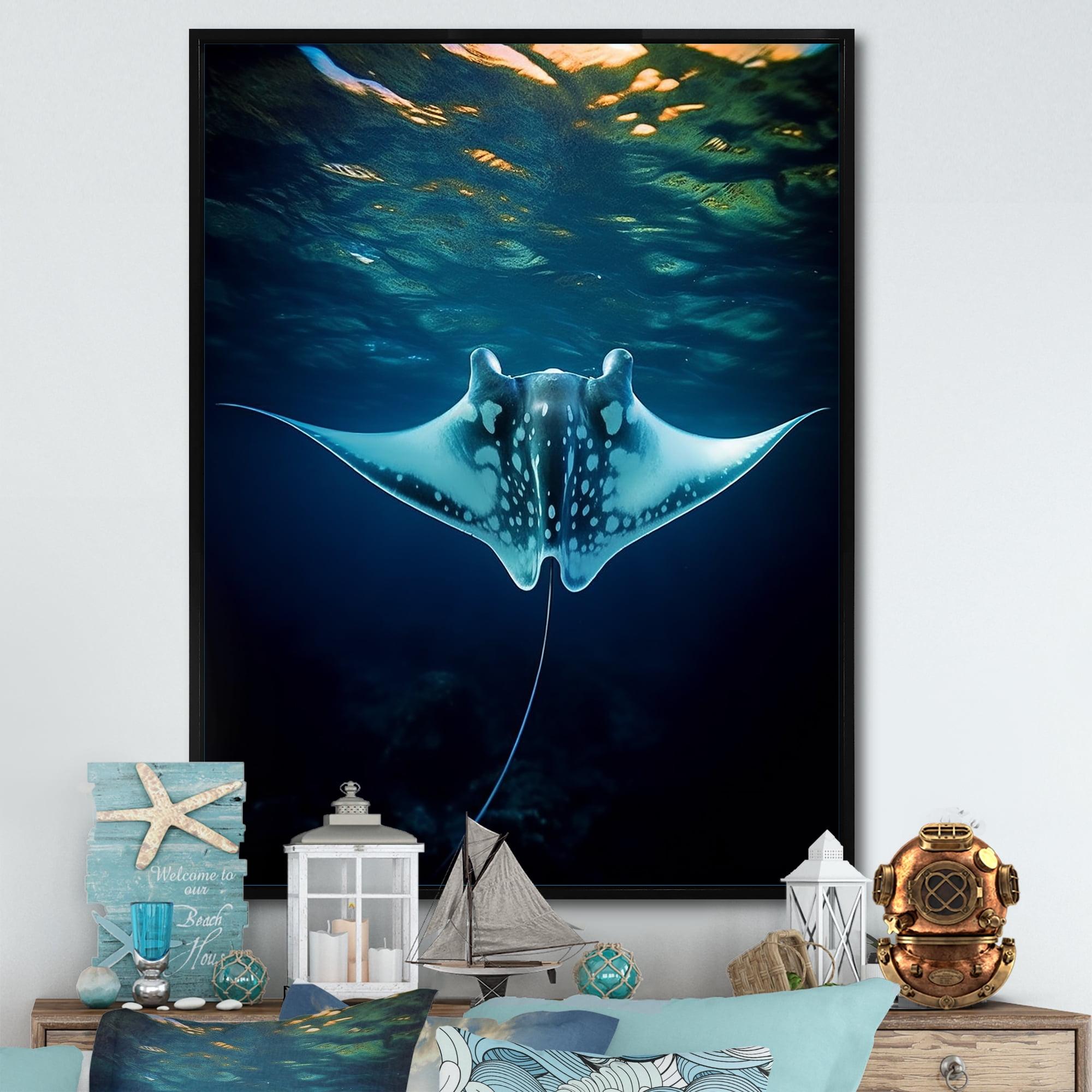 " Giant Oceanic Blue Manta Ray "
