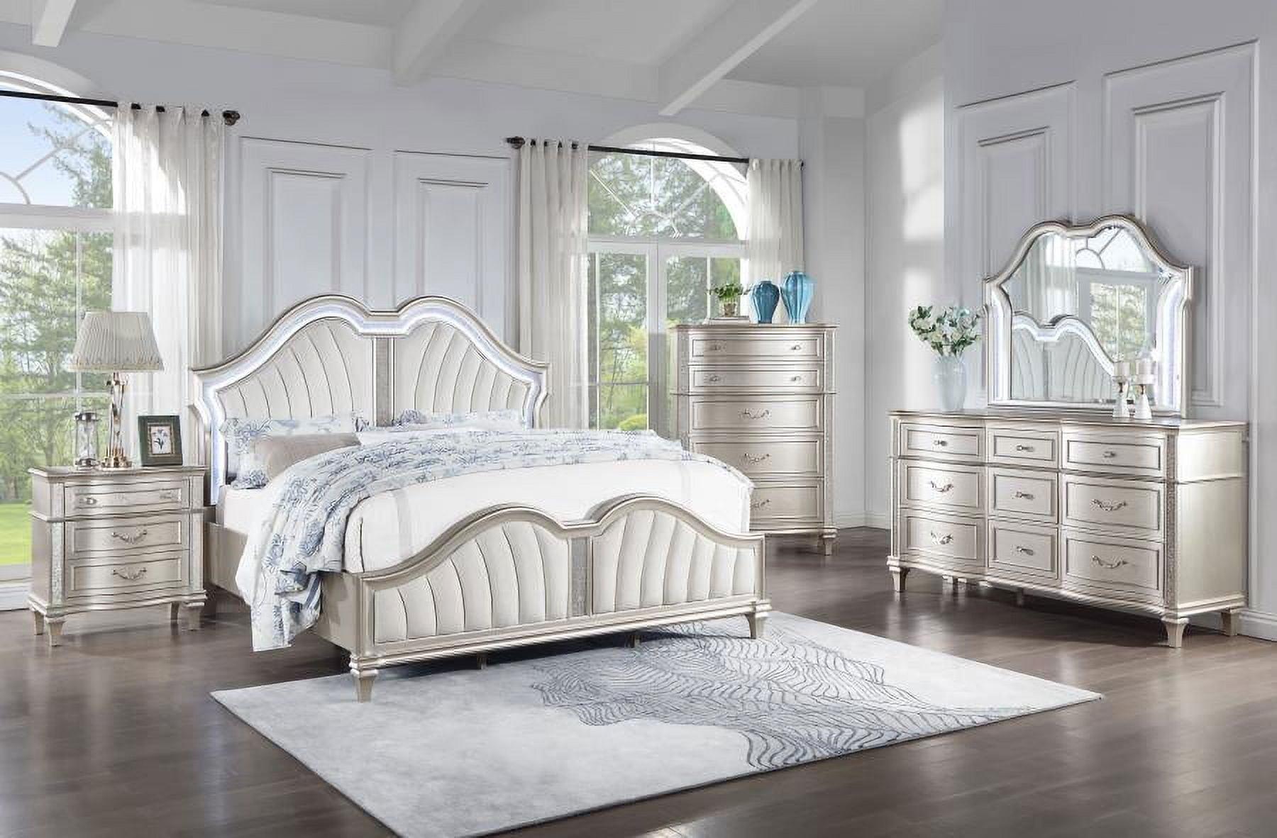 Evangeline Silver Oak and Ivory 5-Piece Queen Bedroom Set