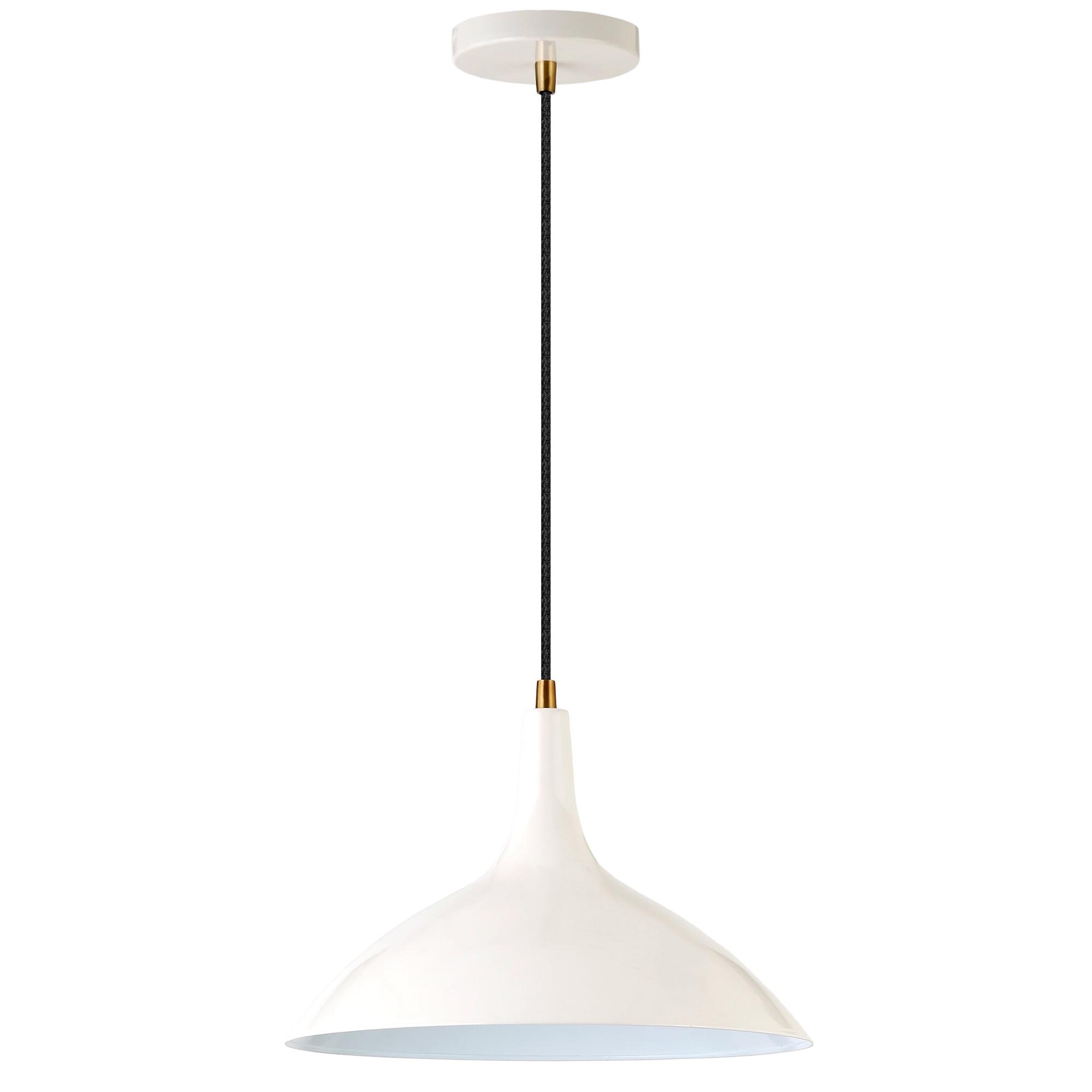 Evelyn&Zoe 14" Pearled White/Brass Metal Pendant