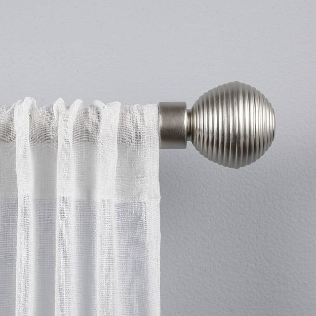 EXCLUSIVE HOME Modern Layer 1" Curtain Rod and Coordinating Finial Set, Matte Silver, Adjustable 36"-72"