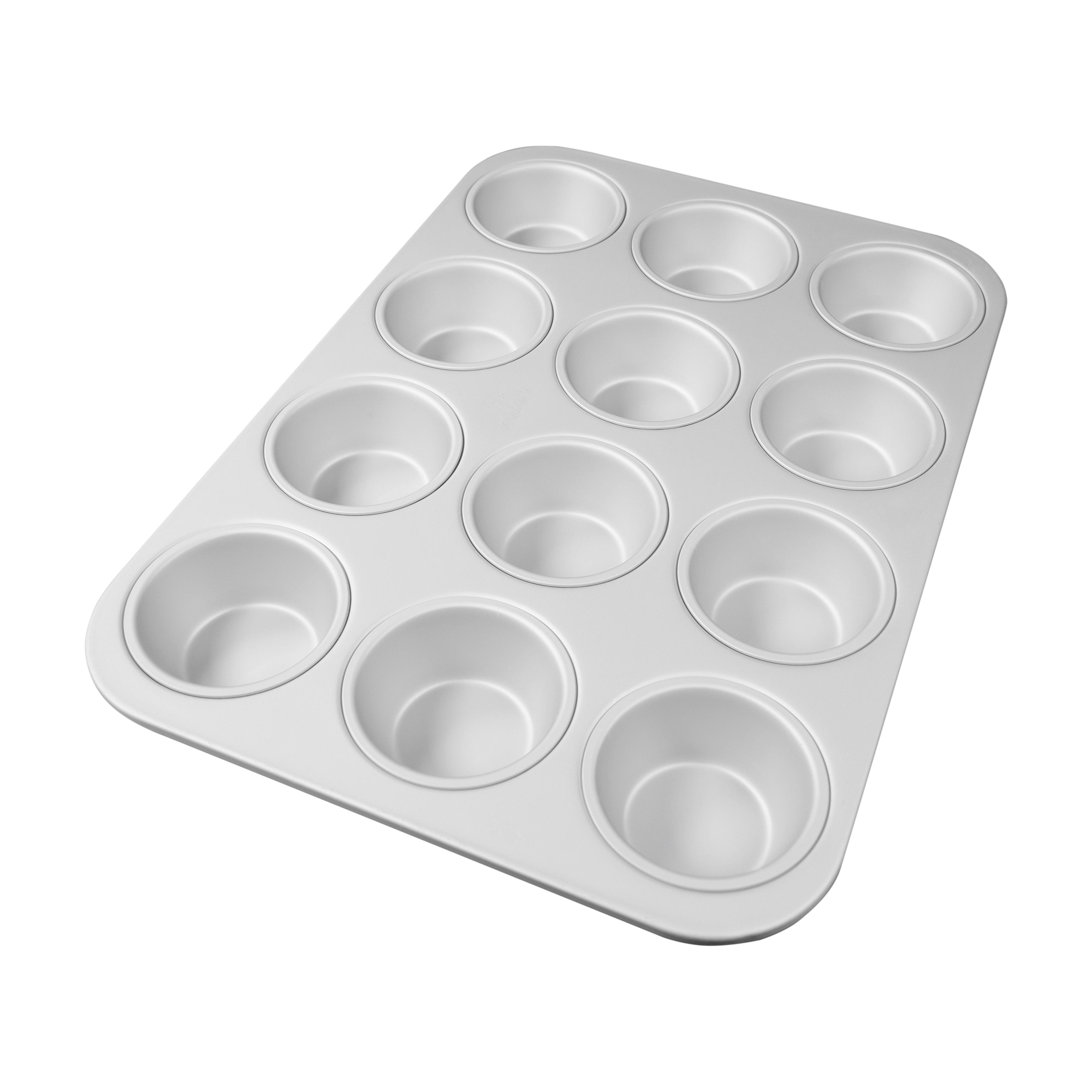 Silver Anodized Aluminum 12-Cup Standard Muffin Pan