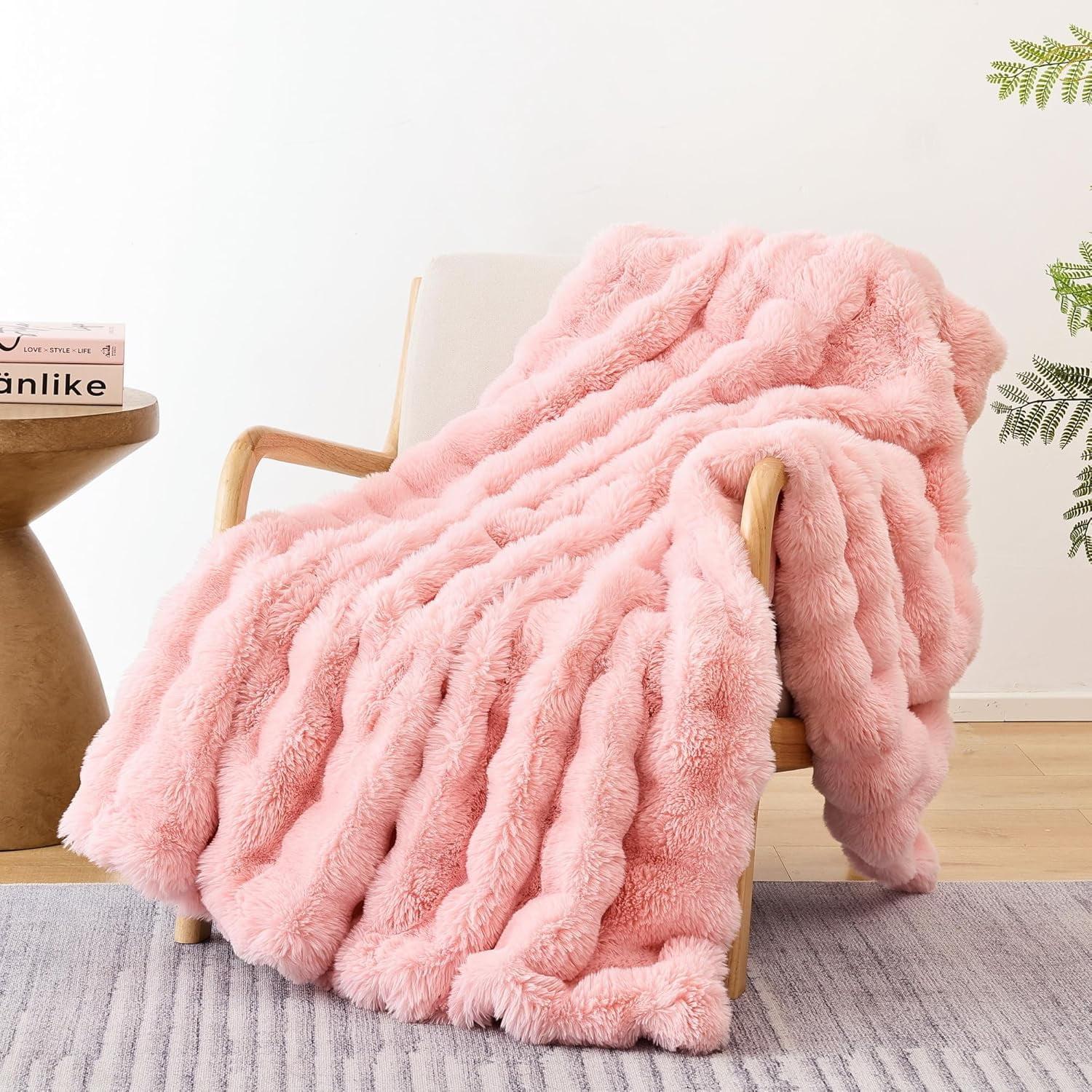 Pink Faux Fur 50"x60" Weighted Fleece Throw Blanket