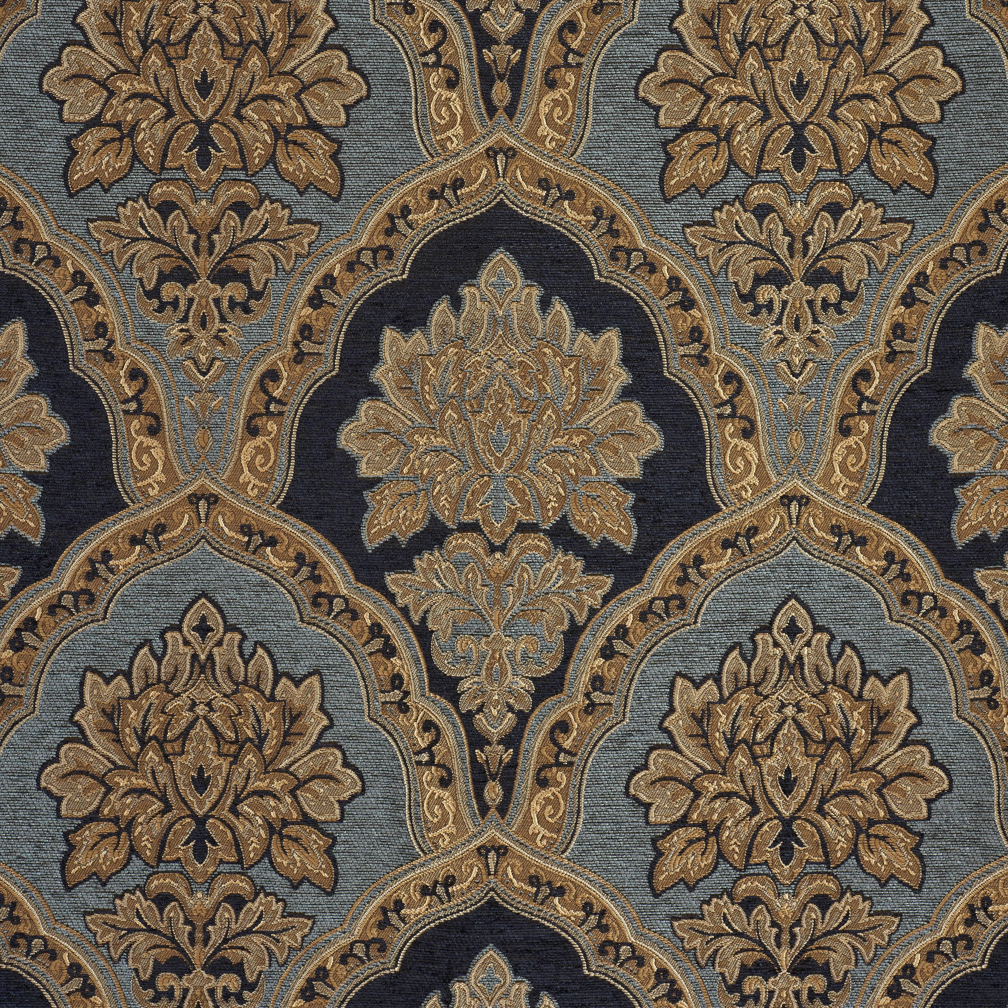 Five Queens Court Bristol Comforter Set