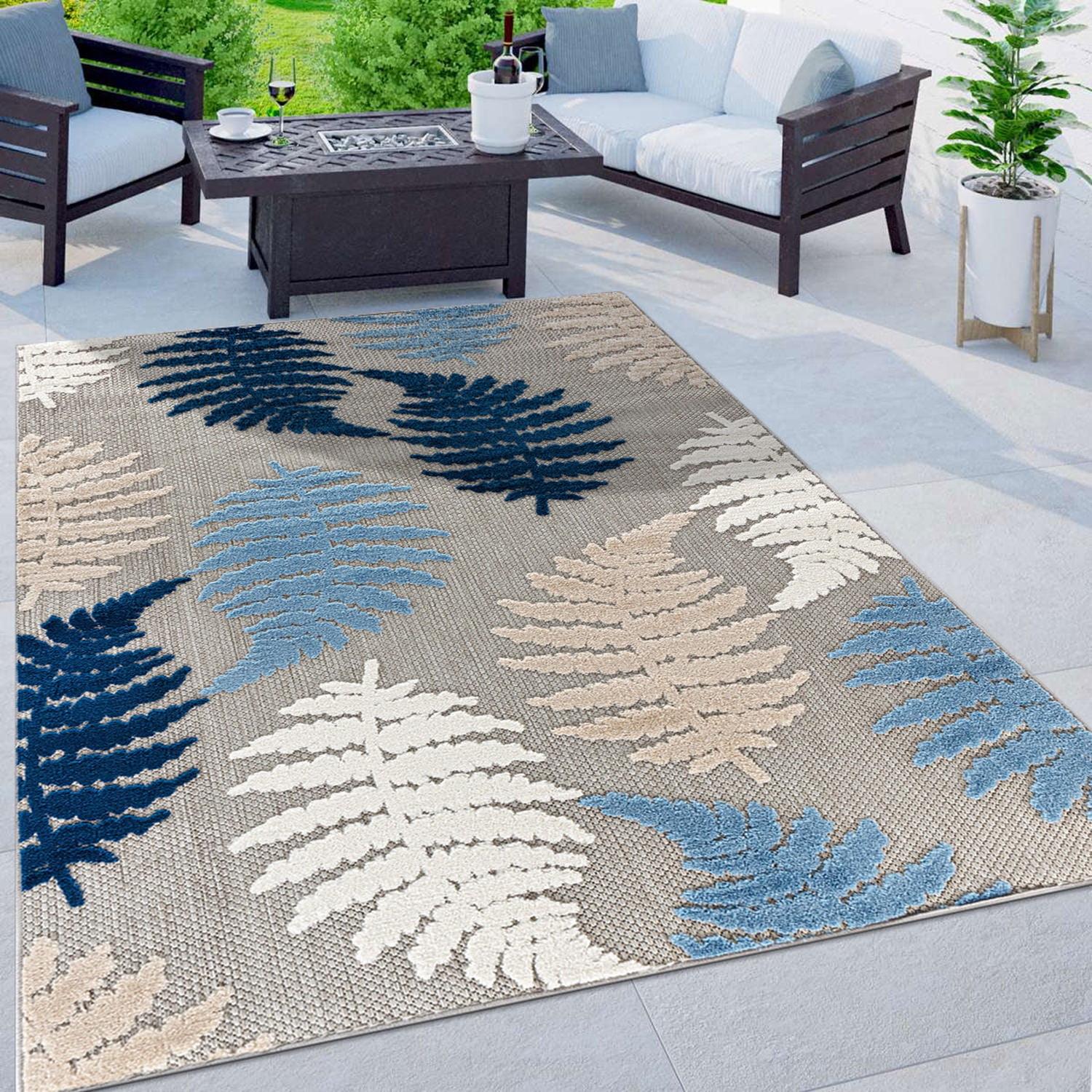 Blue and Beige Floral Synthetic 5' x 7' Area Rug