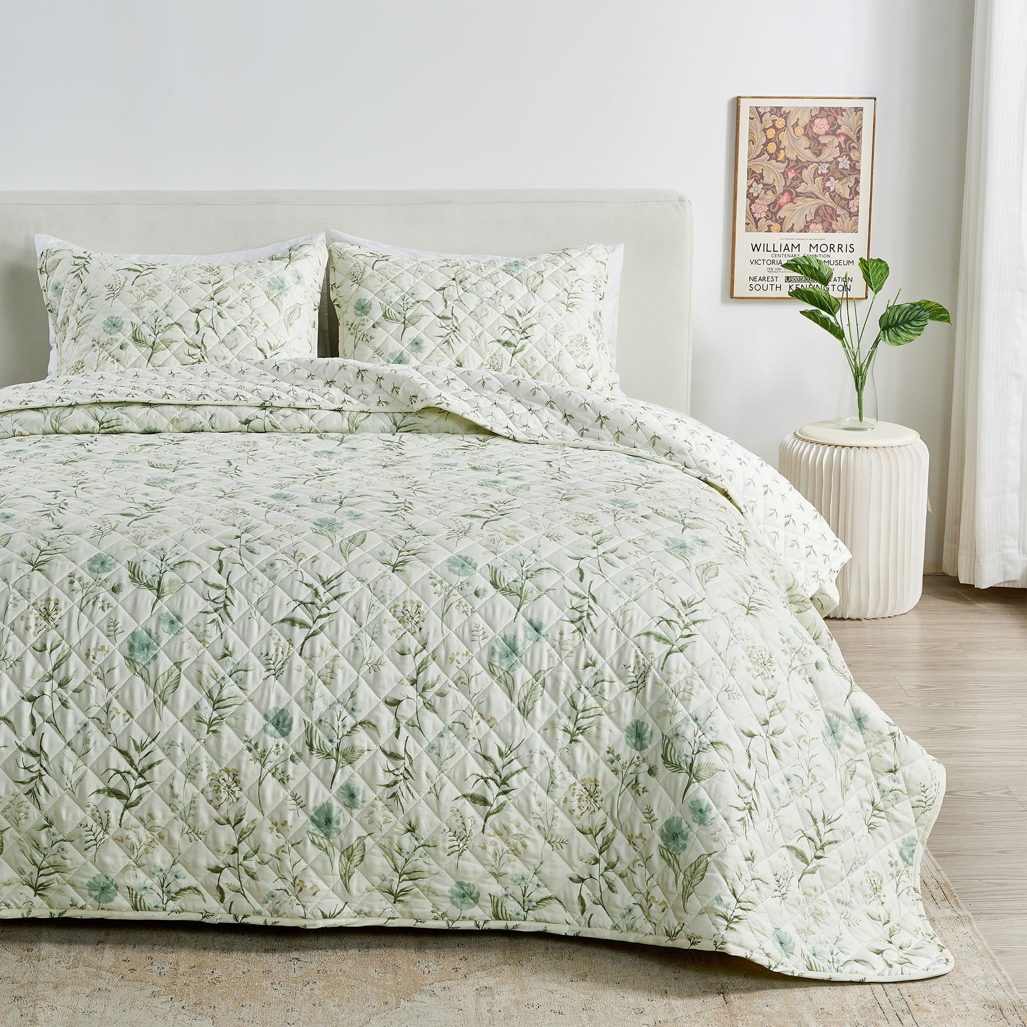 Floral Printed Reversible Quilted Coverlet Set with Shams, 2-Piece, Twin / Twin XL Size