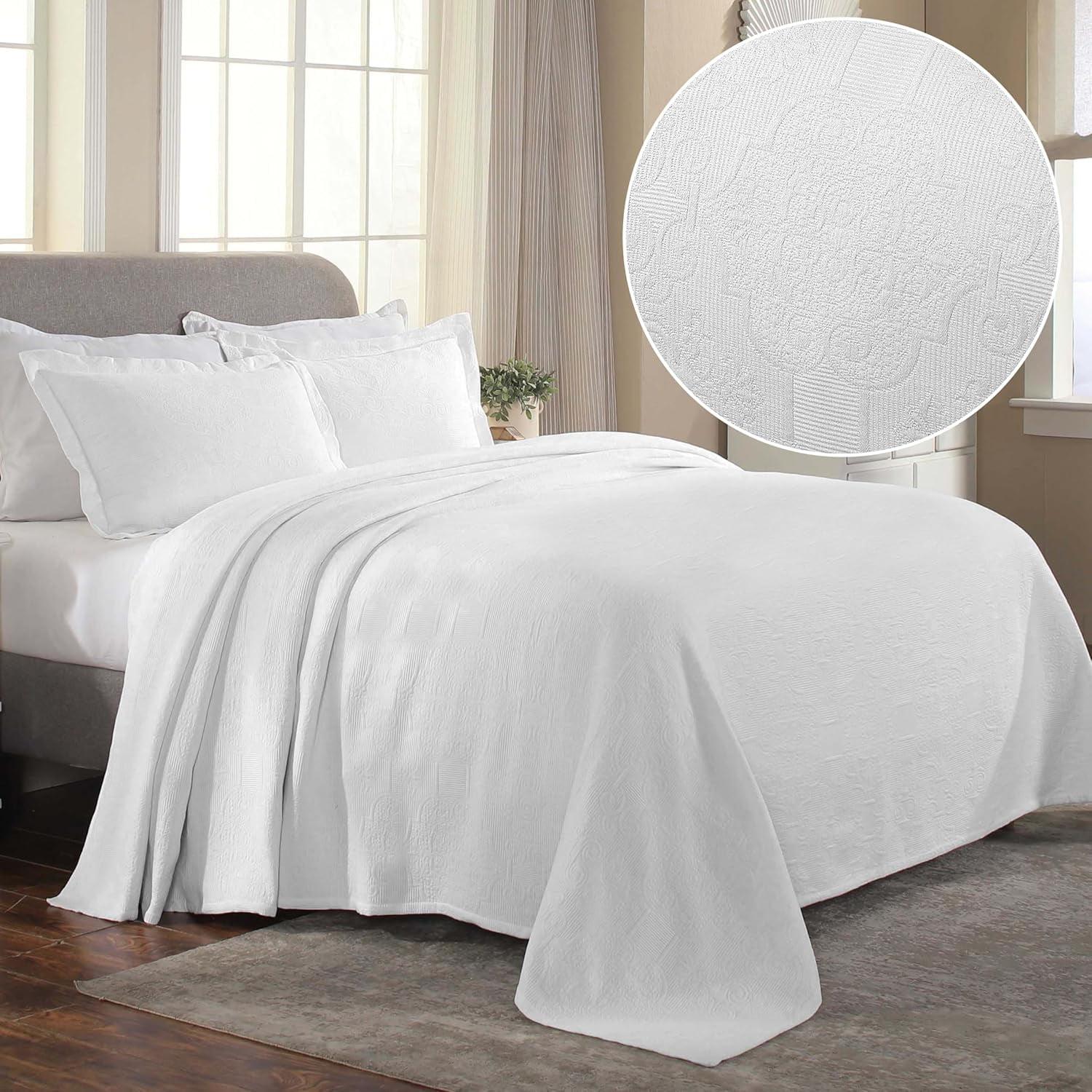 Superior Superior Florin Matelasse Jacquard Scrolling Medallion Cotton Bedspread Set With Pillow Shams