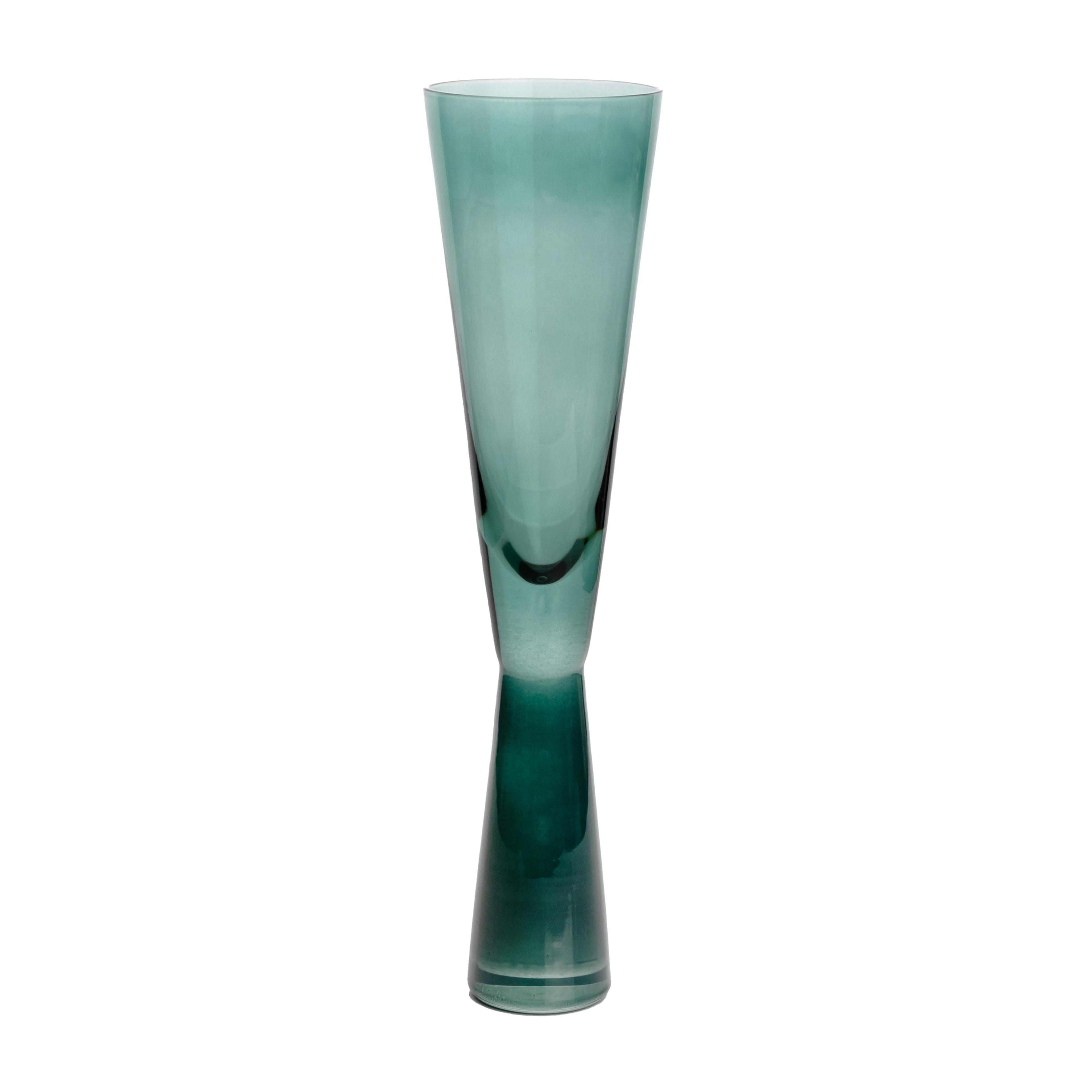 Elegant Green Glass Champagne Flutes - Set of 4