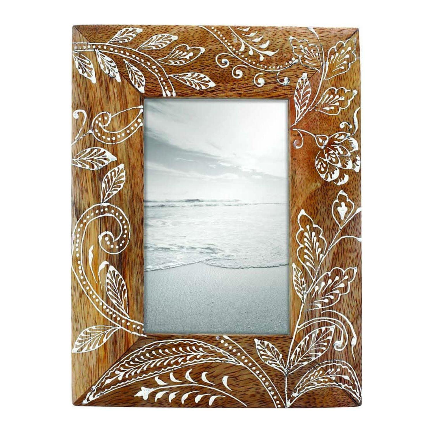 Classic White Wood 4x6 Tabletop & Wall Floral Picture Frame