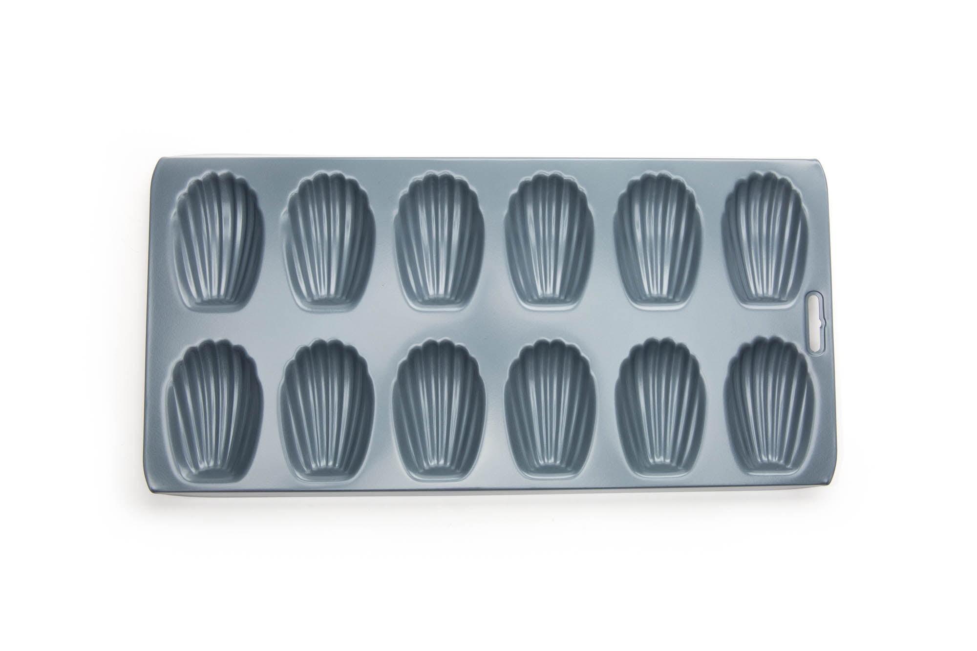 Fox Run Non-Stick Madeleine Pan, 15.5" x 7.5" x 1"