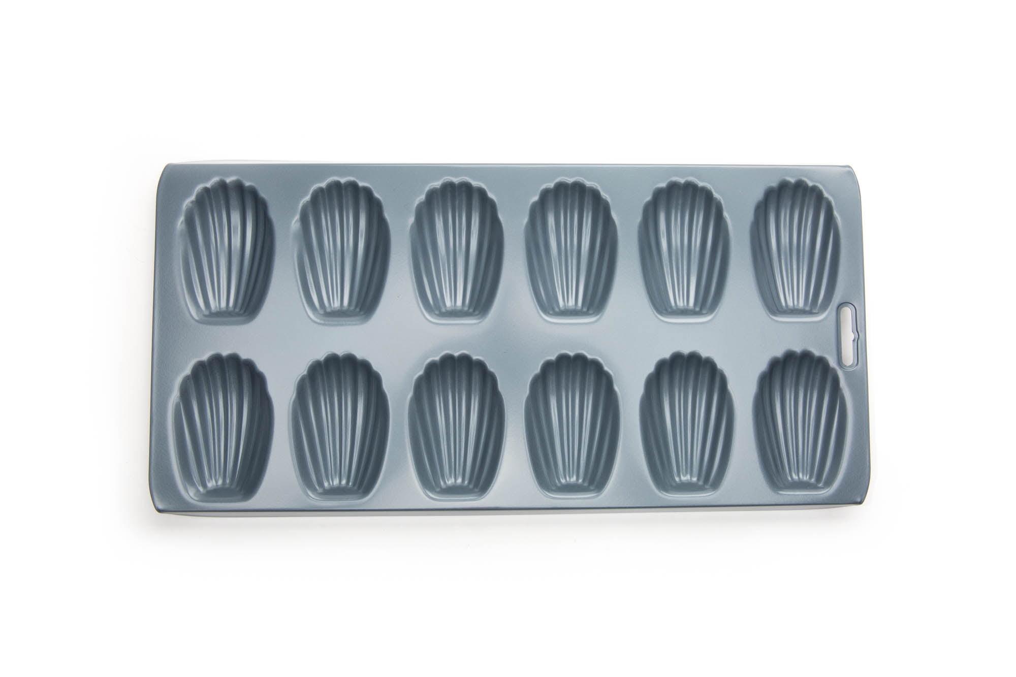 Non-Stick Carbon Steel 12-Cup Madeleine Pan