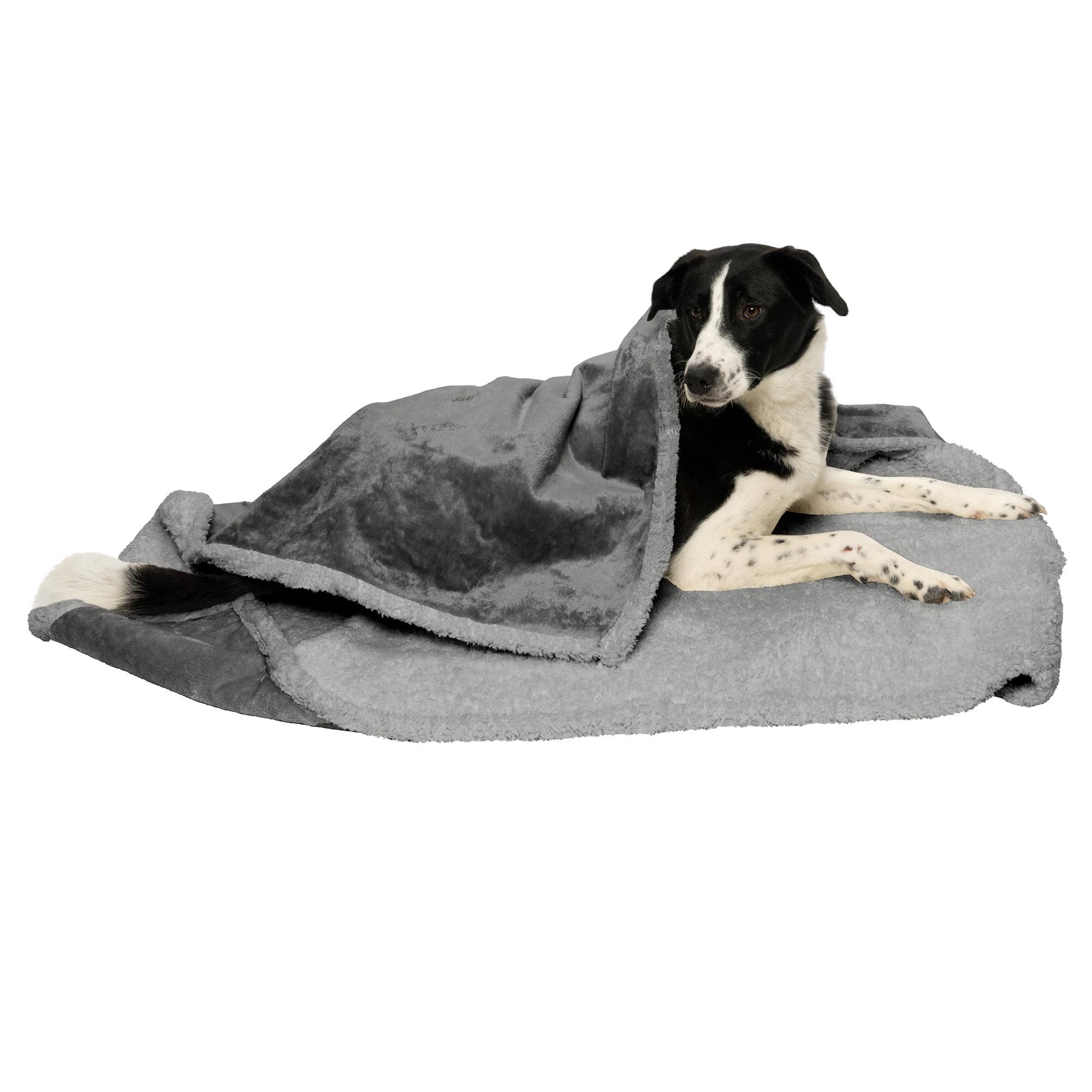 FurHaven Snuggly & Warm Soft-Edge Warming Waterproof Blanket