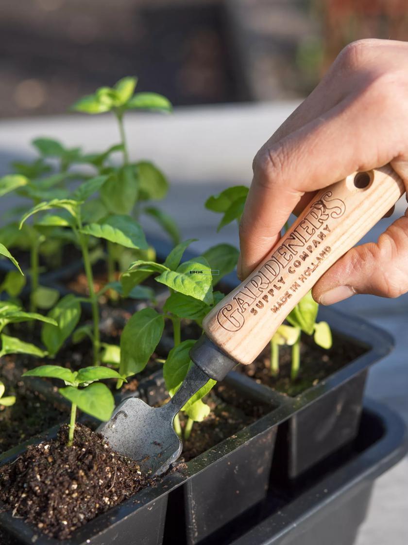 Gardenerfts Lifetime Mini Trowel