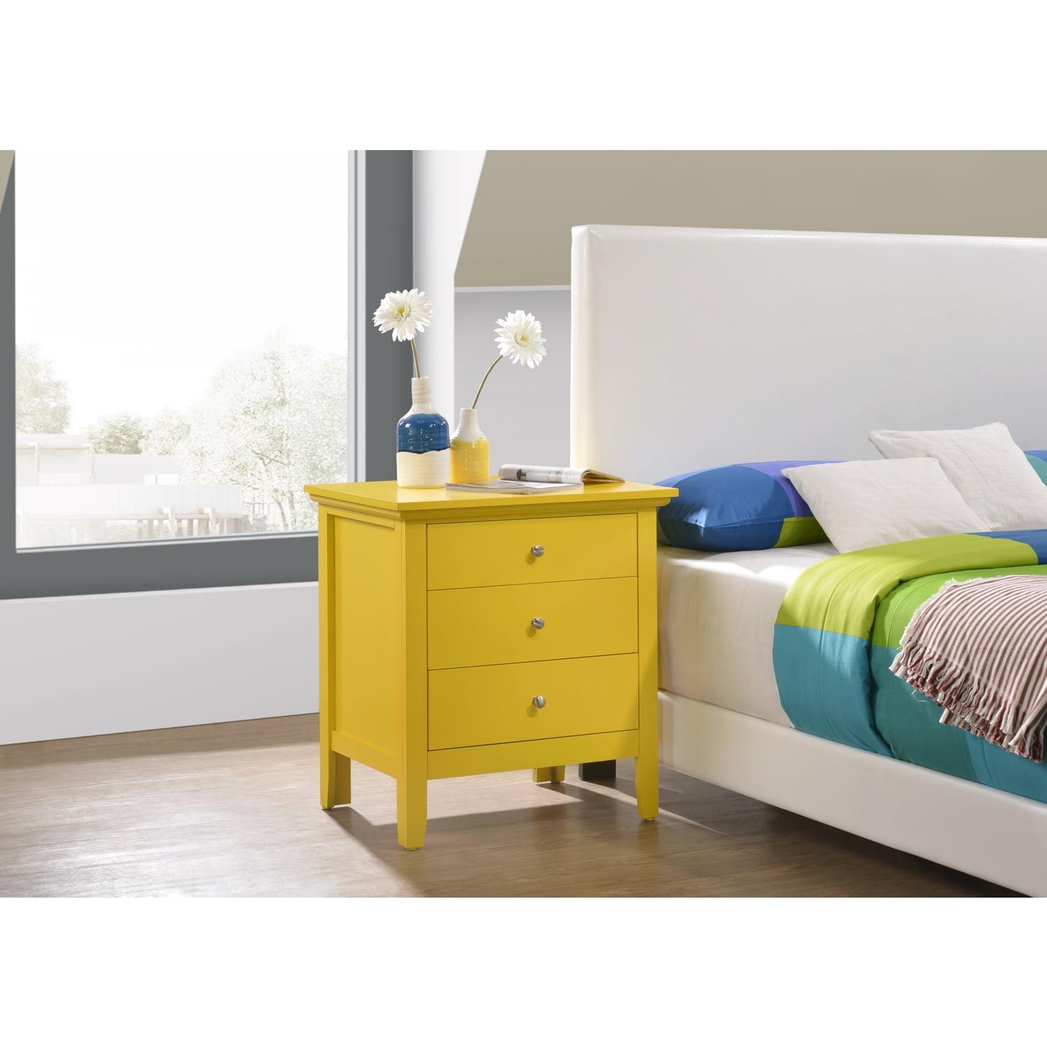 Hammond 3 - Drawer Nightstand Bed Side Table Wood Nightstand Small Bedside Table And Dresser