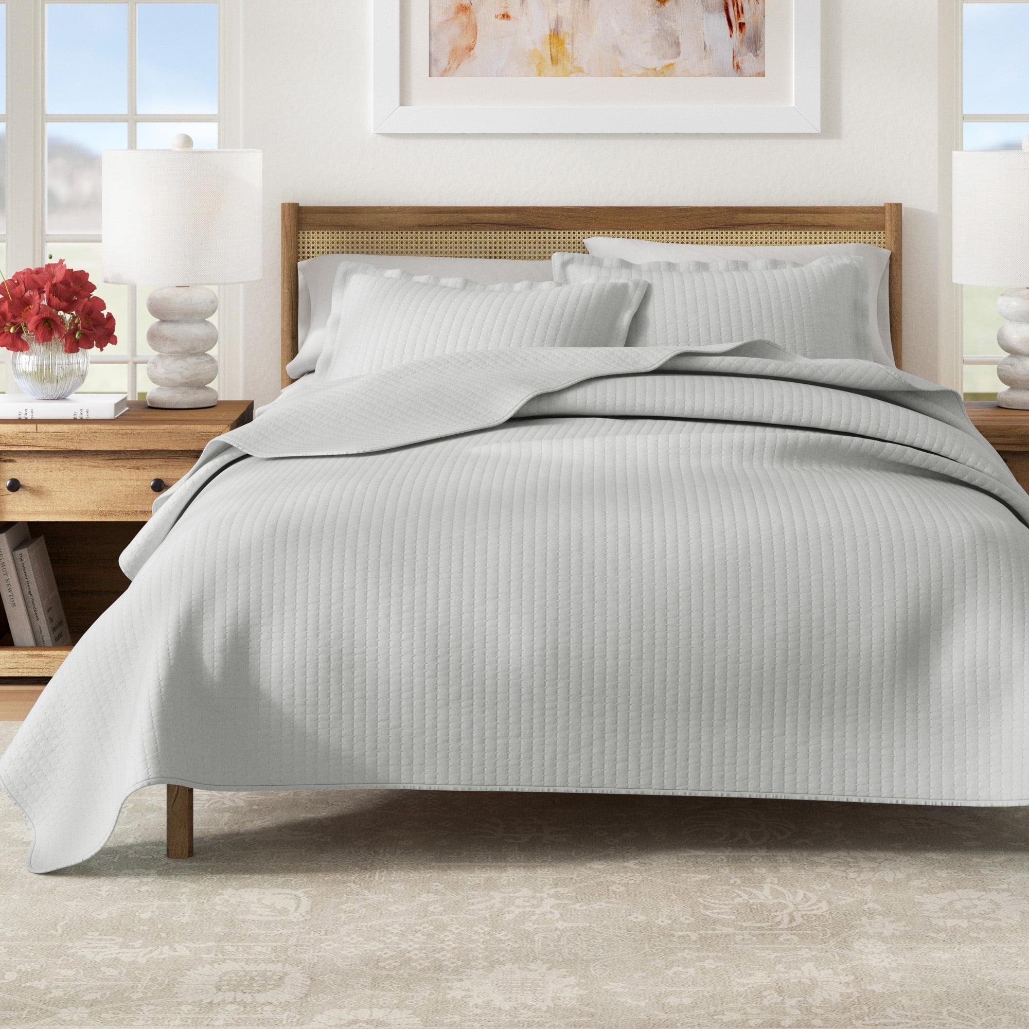FreshFolds Modern & Contemporary Stripe Stitched Quilt Set with Shams
