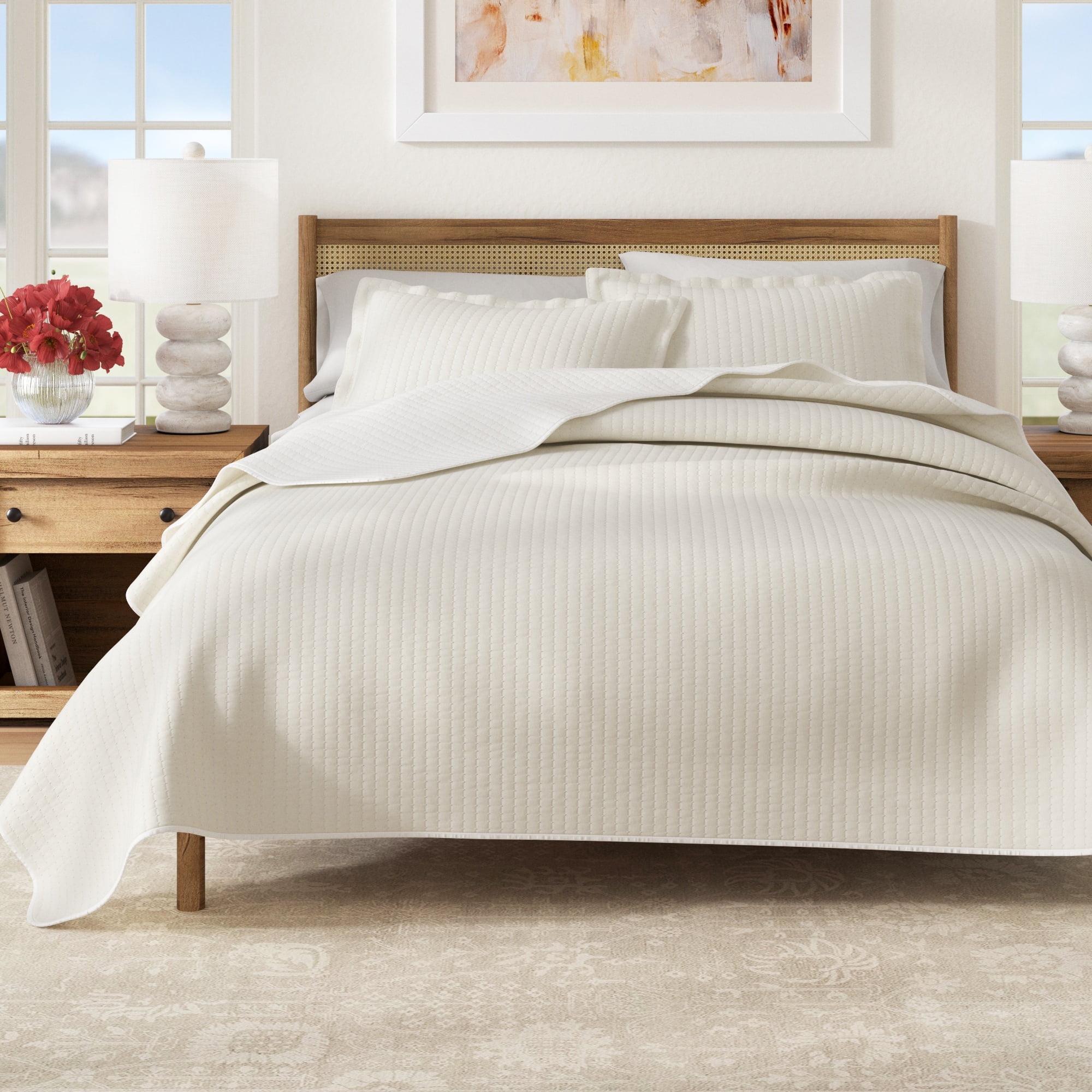 FreshFolds Modern & Contemporary Stripe Stitched Quilt Set with Shams