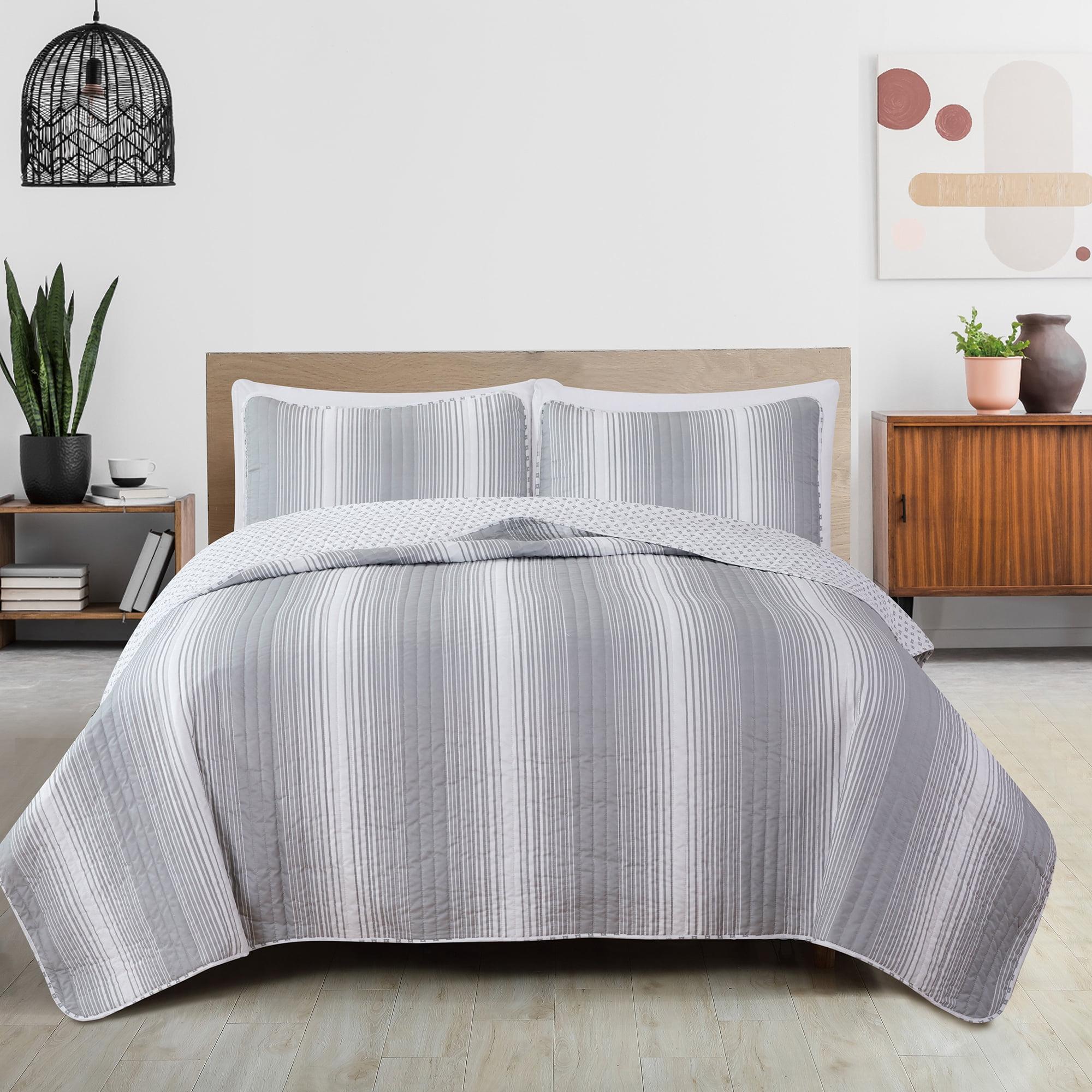 Great Bay Home Everette Ombre Striped 3-Piece Reversible Quilt Set