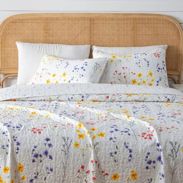 FreshFolds Bright & Colorful Tiny Floral Quilt Set with Shams