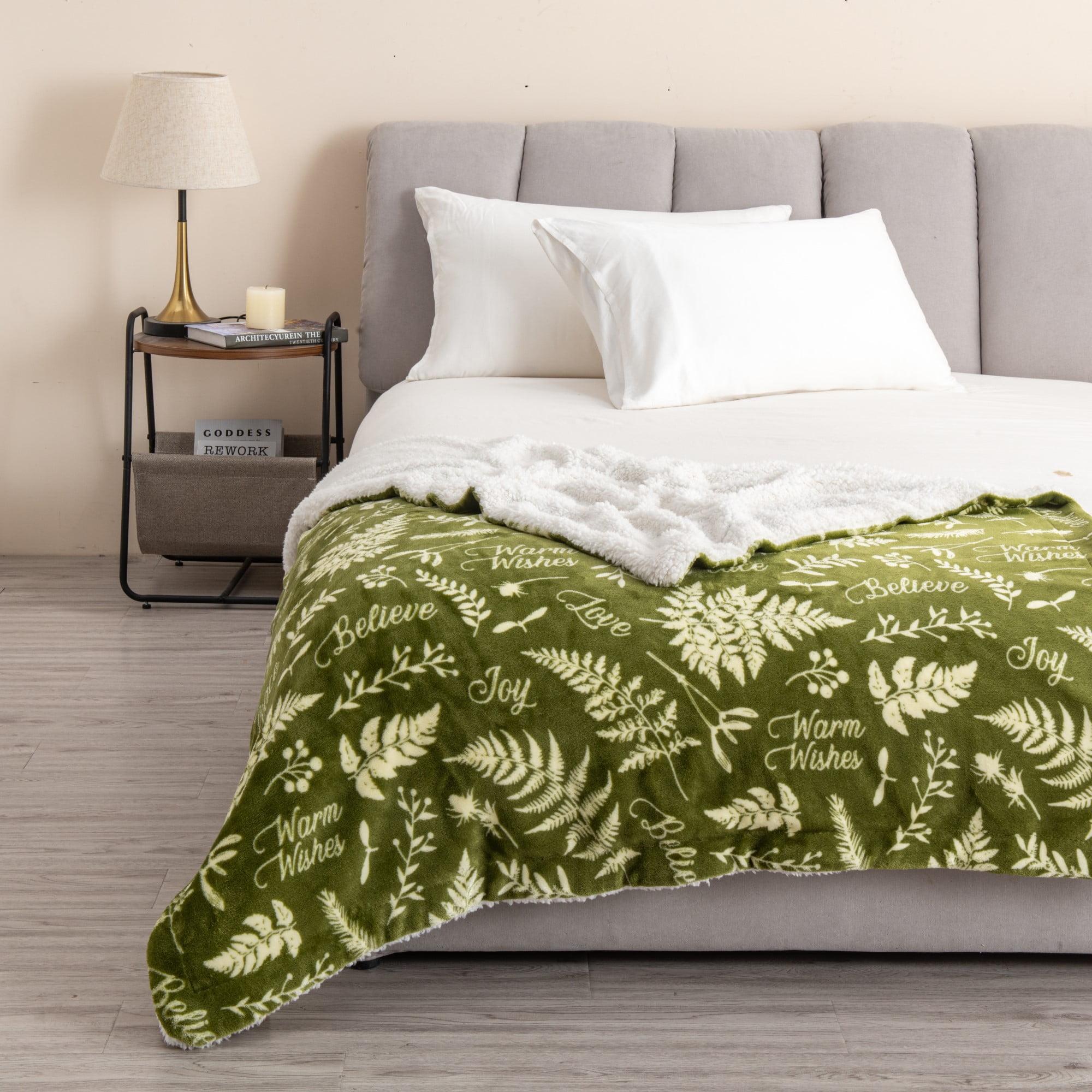 Holiday Botanical Green Velvet Plush Sherpa Reversible Throw Blanket