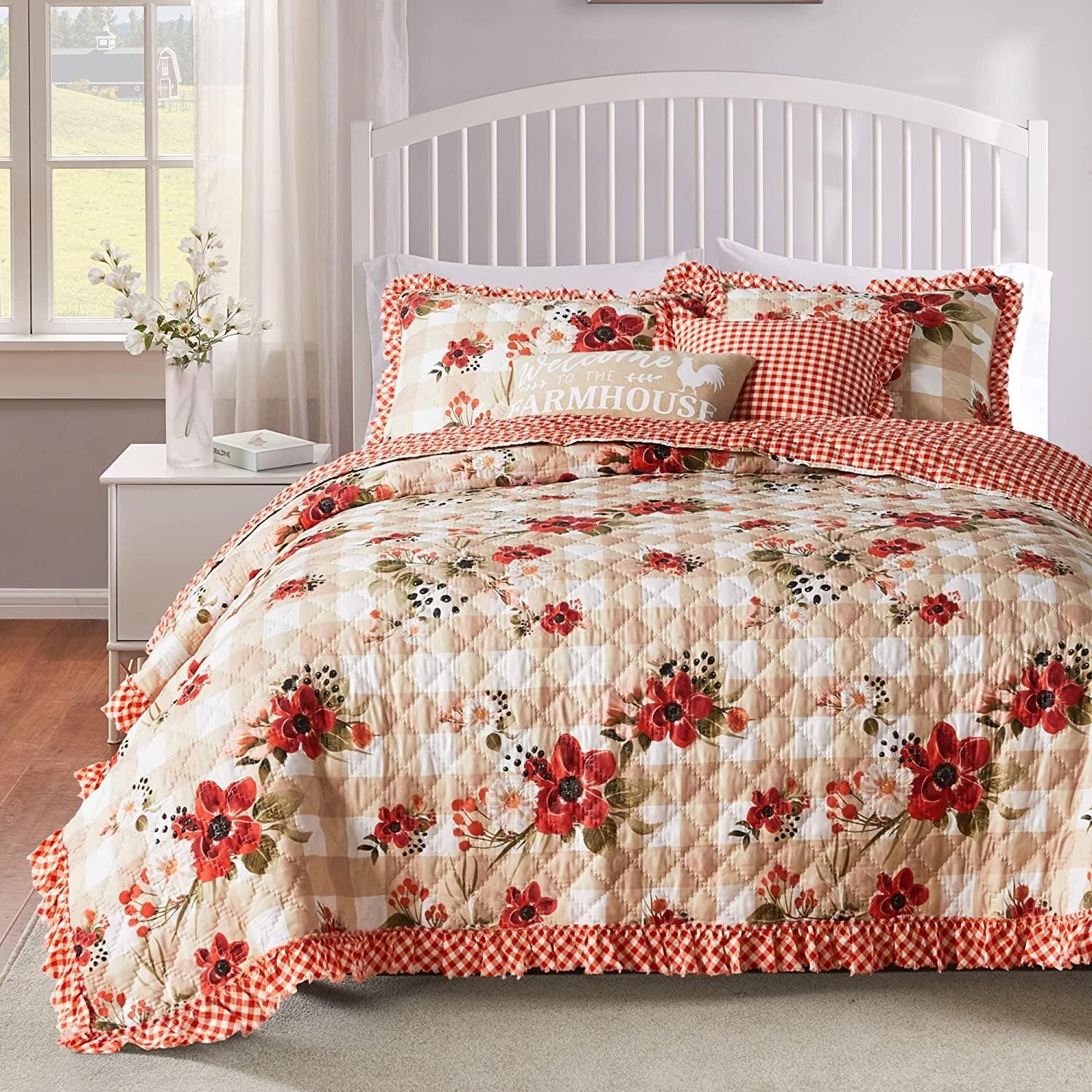 Full Red Reversible Microfiber Quilt Set with Frills