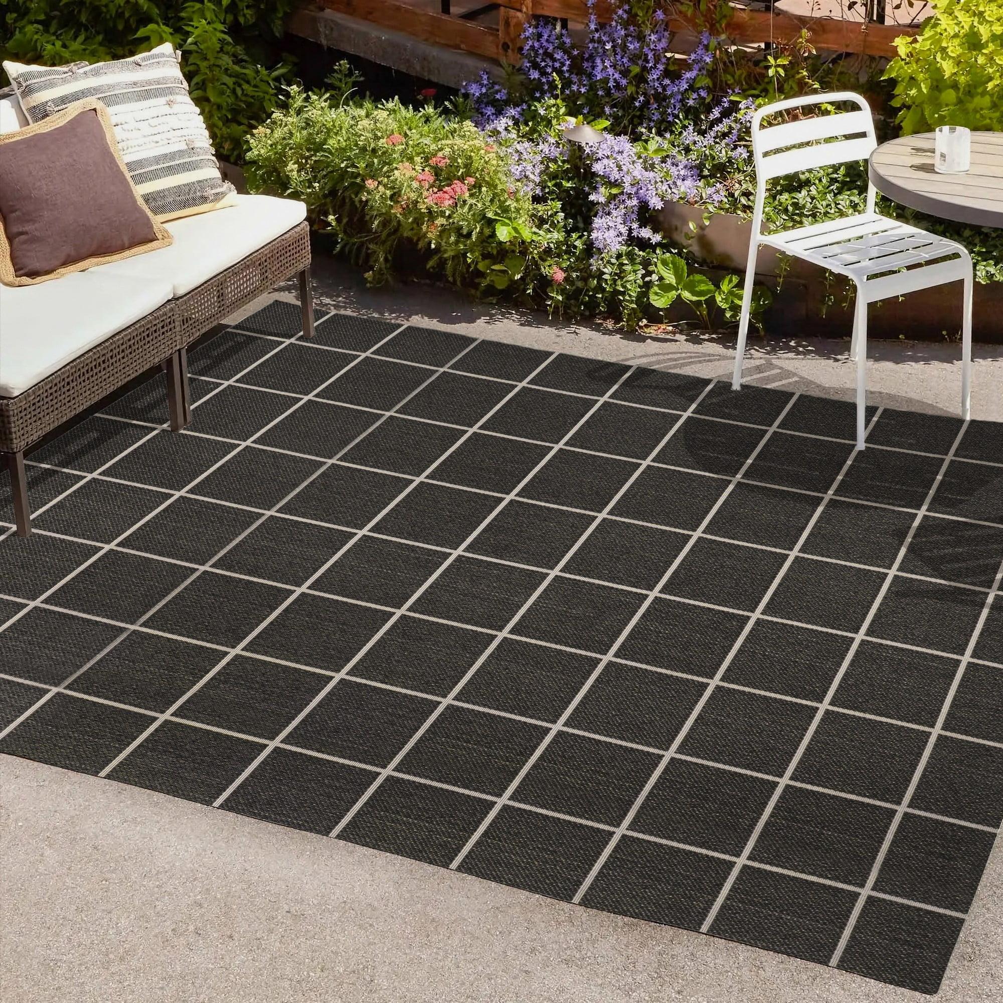 5' x 8' Grid Modern Squares Indoor/Outdoor Area Rug, Black/Cream - JONATHAN Y