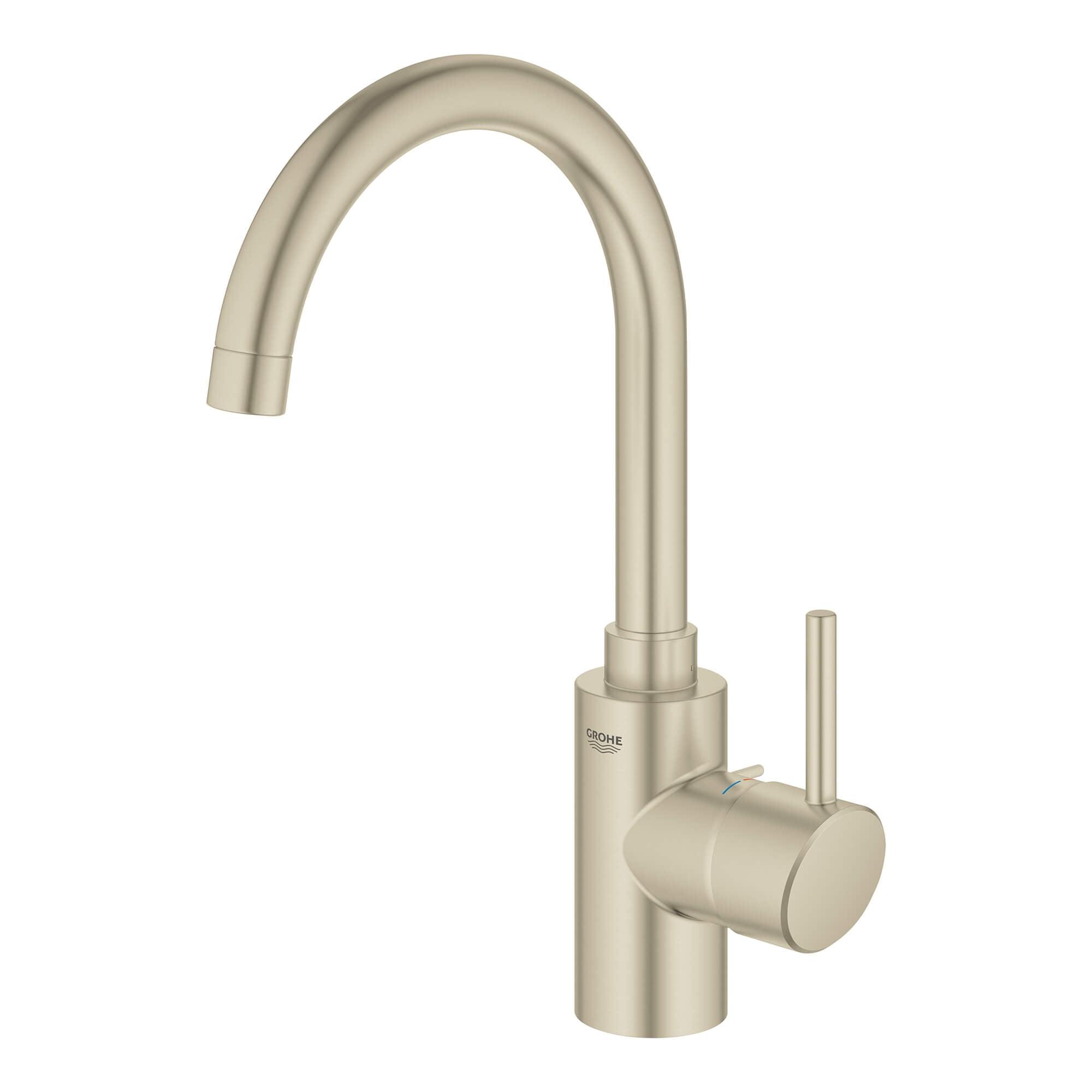 Concetto™ Single Hole Bathroom Faucet with Drain Assembly