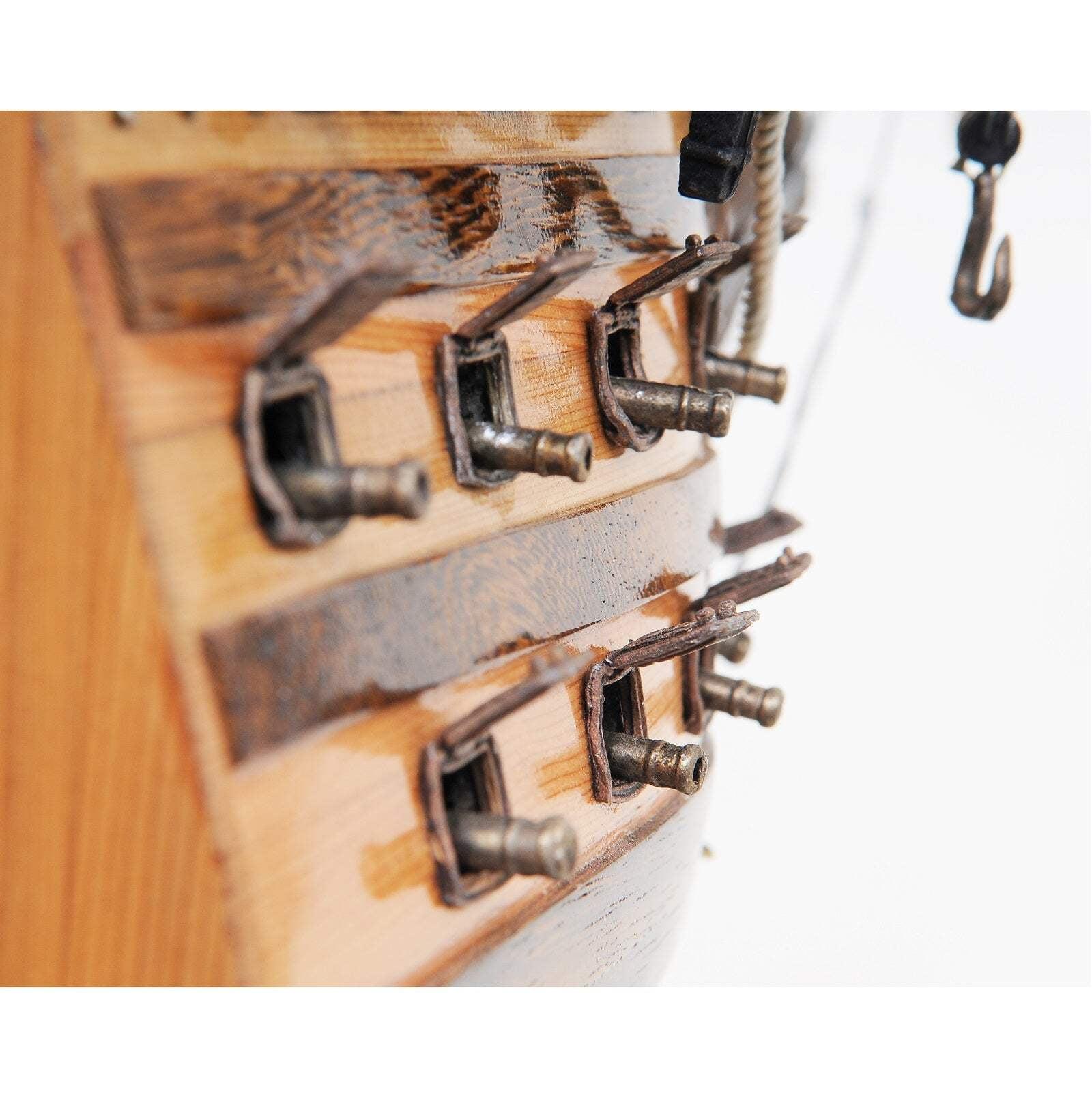 Old Modern Handicrafts Nautical & Beach Model Car Or Vehicle