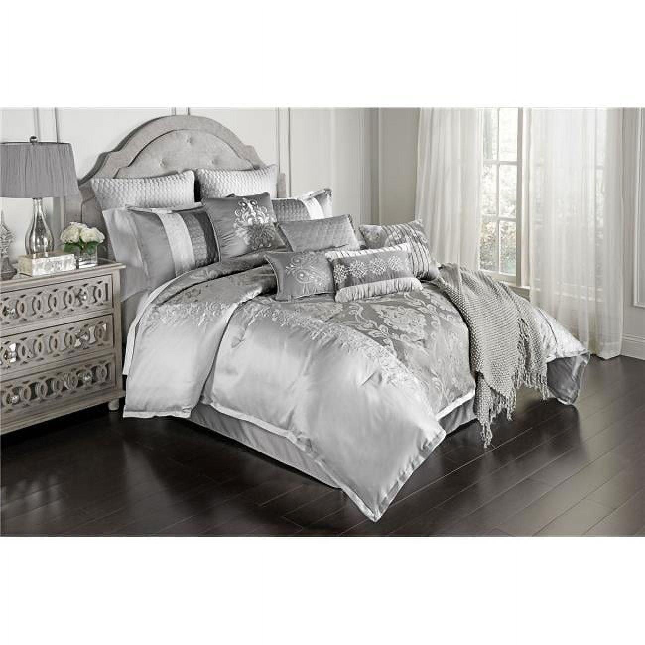Kacee Comforter Set