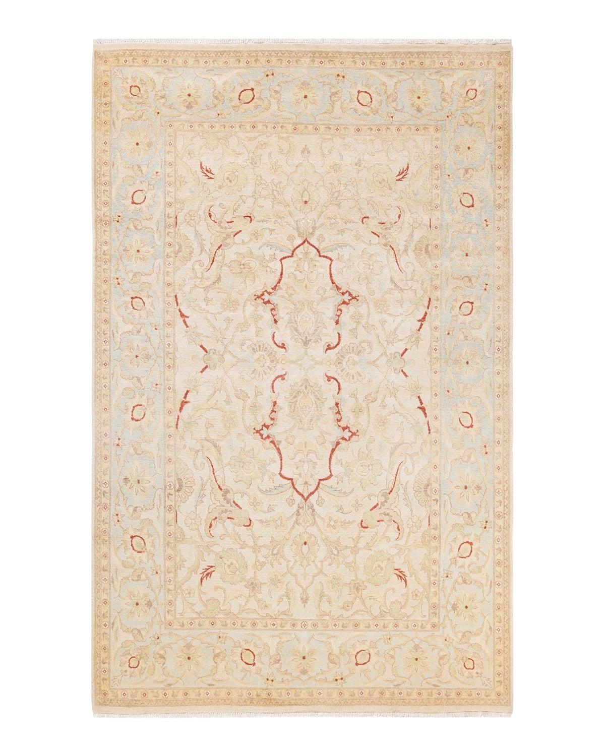 Hand-Knotted Ivory Floral Wool 6' x 9' Area Rug