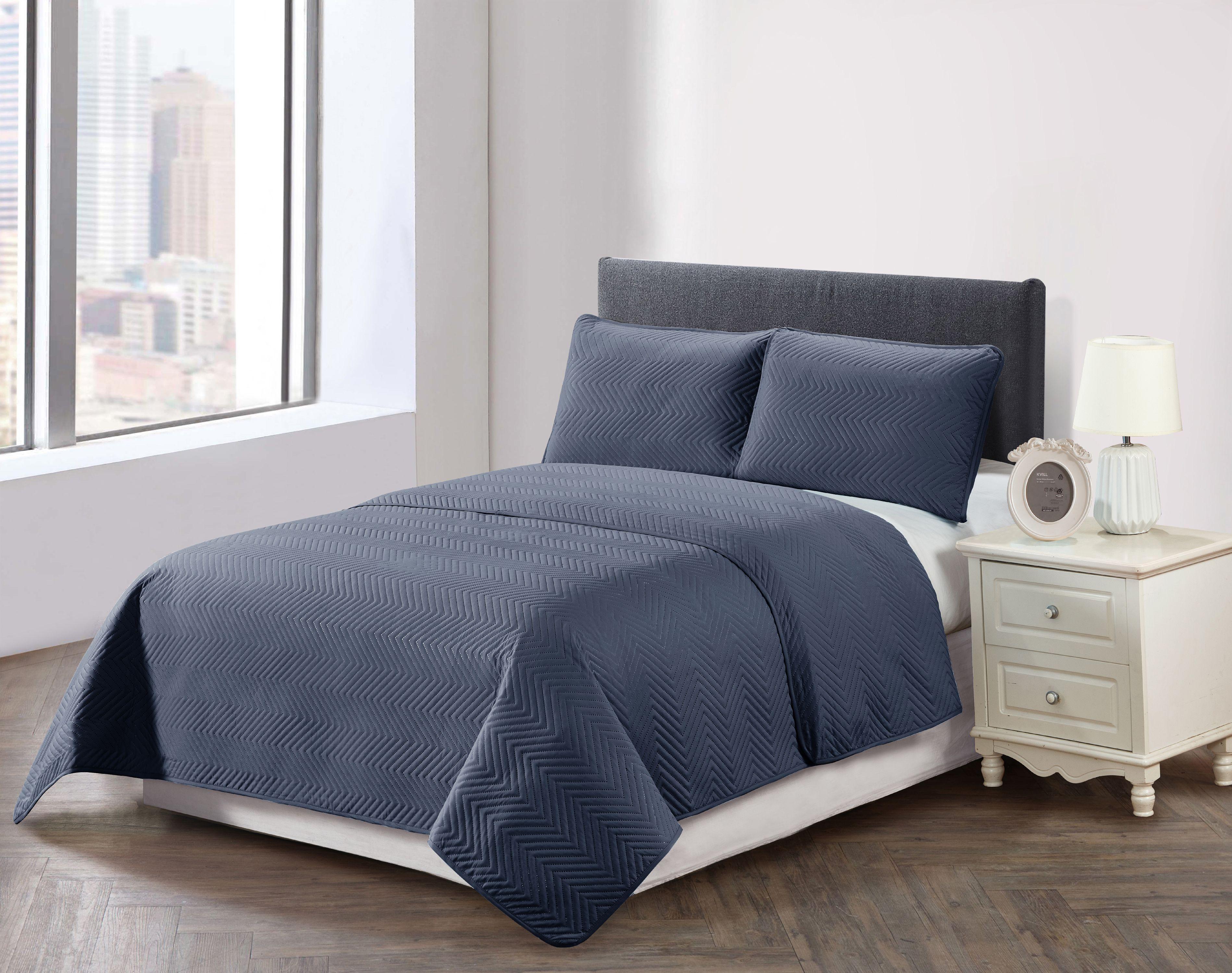 Harper Lane Trista Chevron Stitch 3-piece Quilt Set Charcoal King