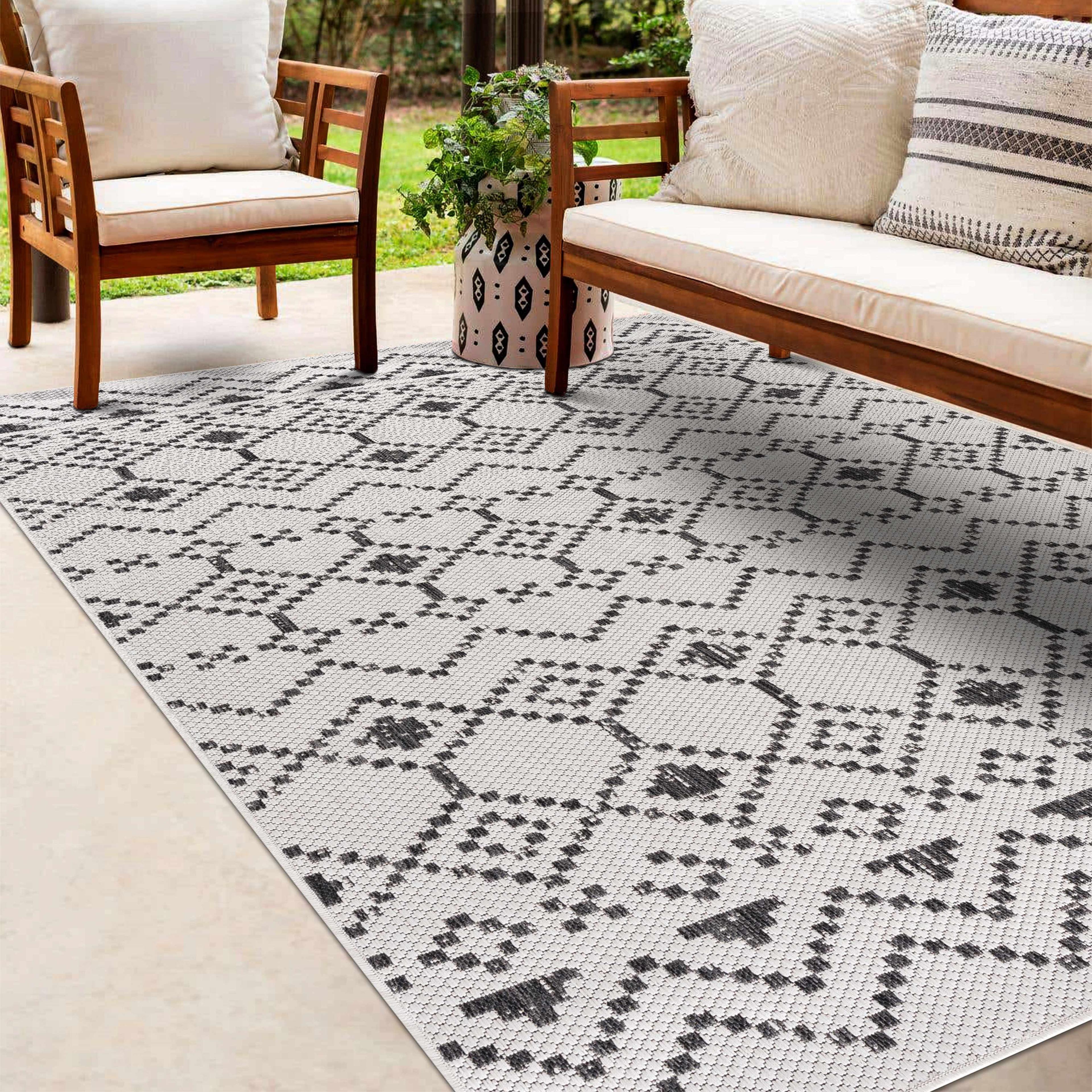 Hauteloom Rectangle Area Rug   White