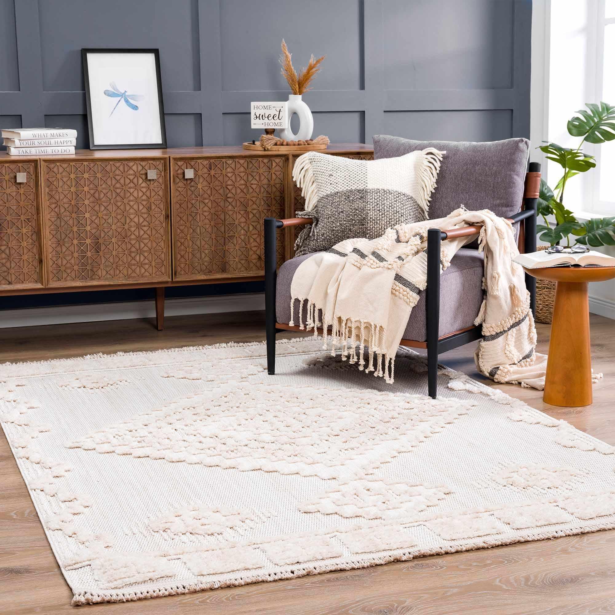 Cream Geometric High-Low Polyester Area Rug 5'3" x 7'