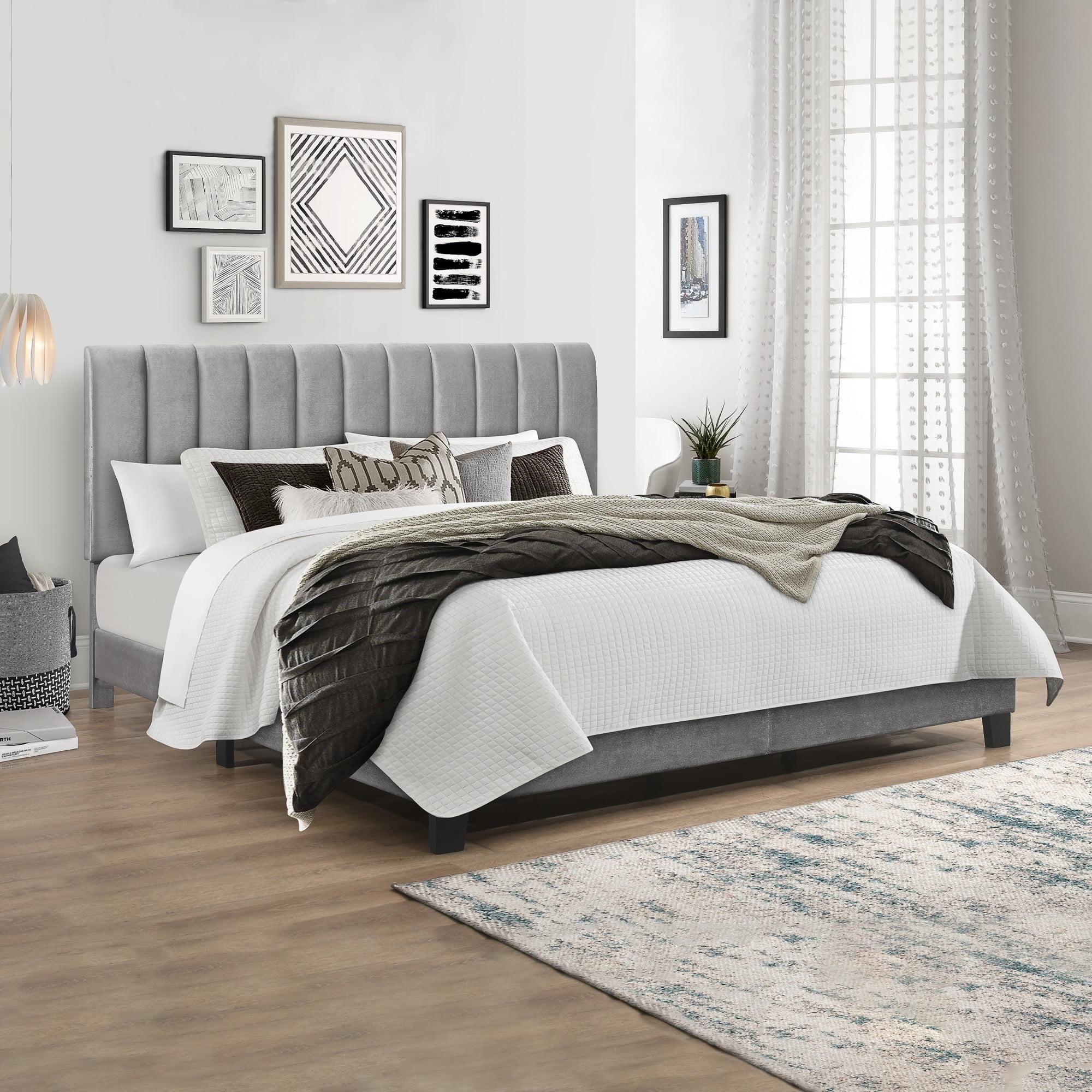 Luxurious Velvet Tufted King Platform Bed with Wood Frame