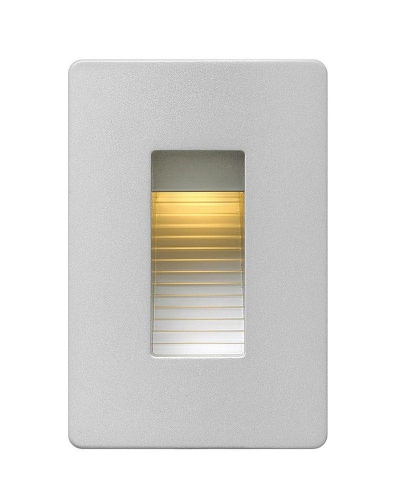 Hinkley Luna Vertical 120v 2700K Integrated LED Step Light