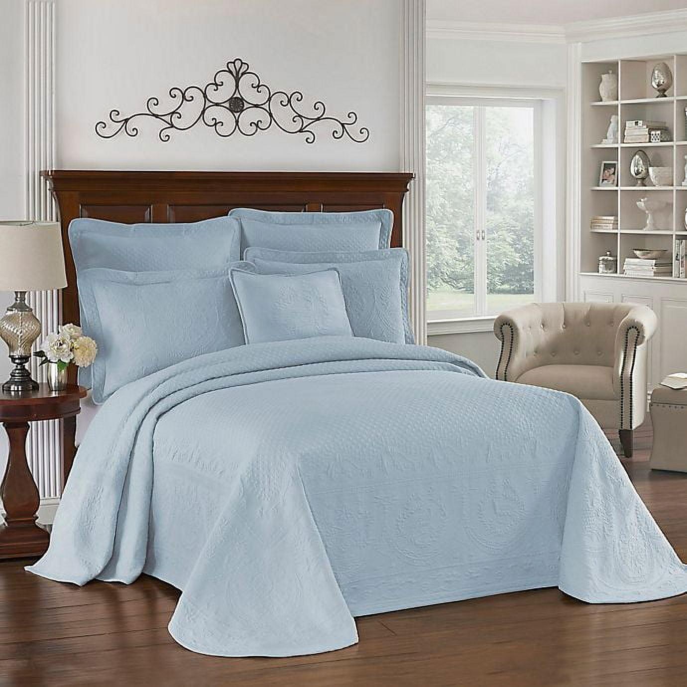 Historic Charleston King Charles Matelasse Traditional Cotton Floral Coverlet