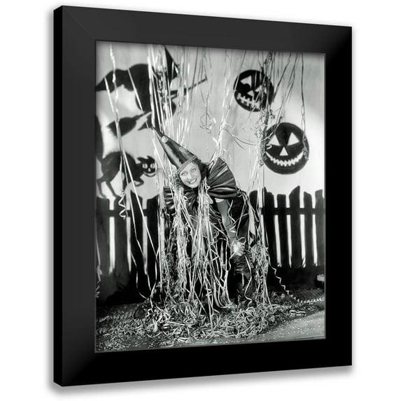 The Holiday Aisle® The Holiday Aisle® Hollywood Photo Archive Gallery Wrapped Canvas Art Titled: Halloween, Joan Crawford