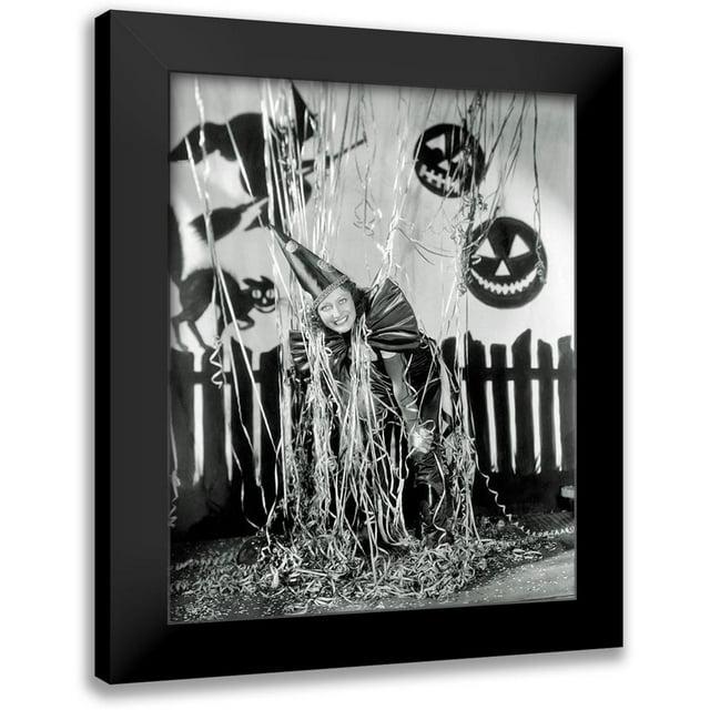 The Holiday Aisle® The Holiday Aisle® Hollywood Photo Archive Gallery Wrapped Canvas Art Titled: Halloween, Joan Crawford