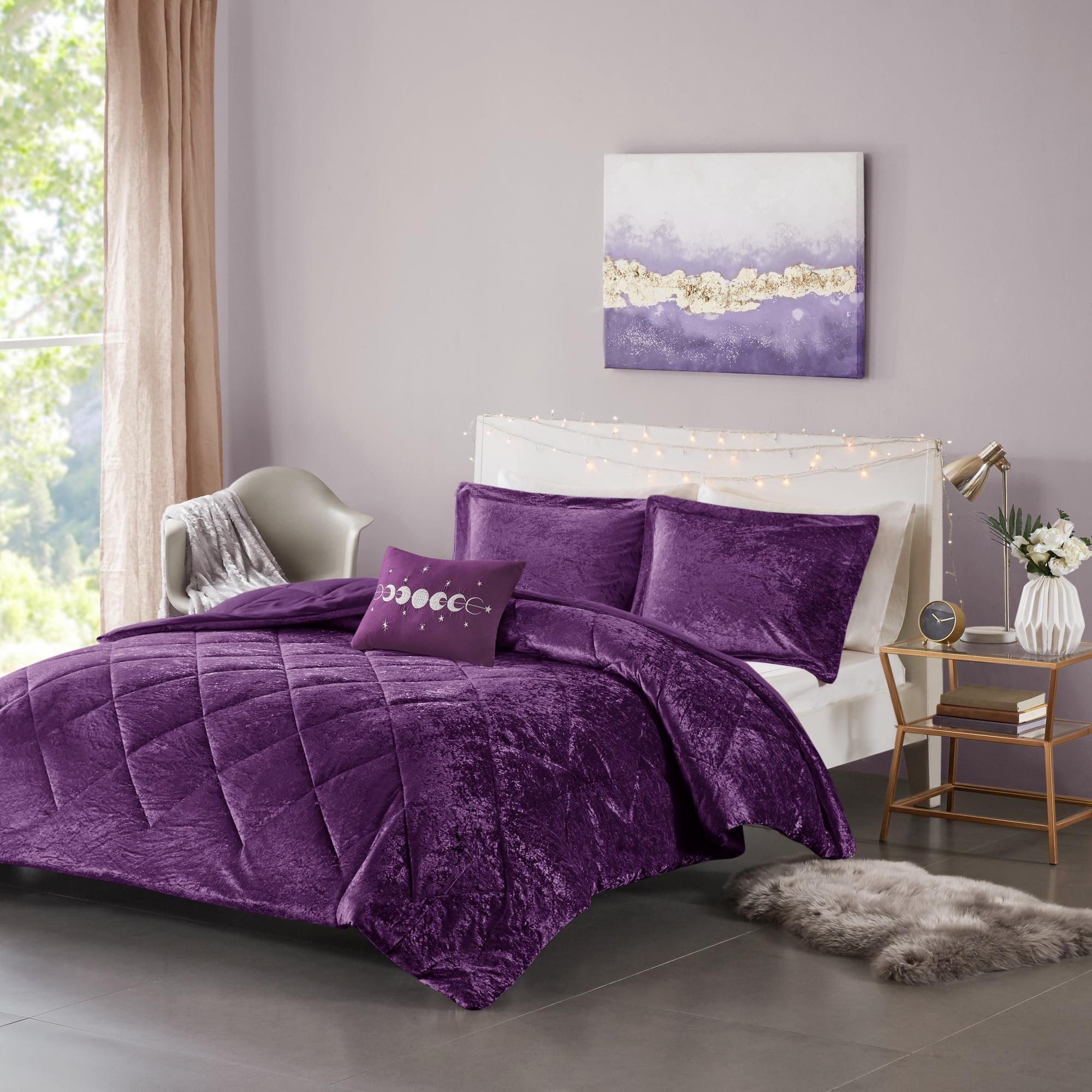 Luxurious Full/Queen Purple Velvet Quilted Comforter Set with Decorative Pillow