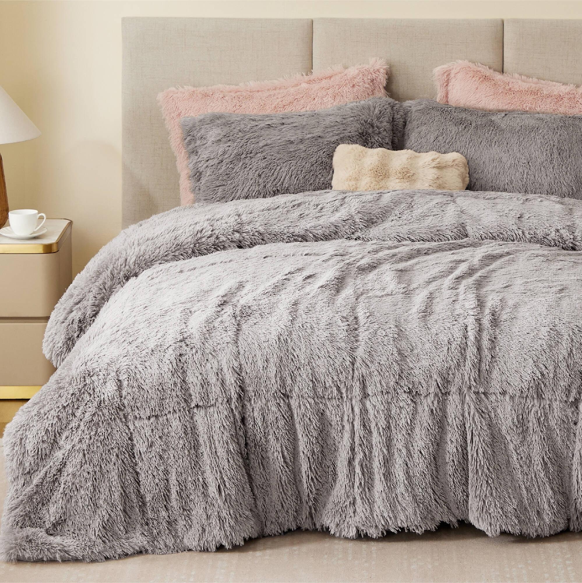 Gray Full Faux Fur Down Alternative Reversible Bedspread Set