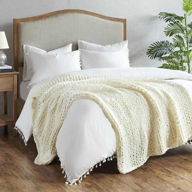 Kelly Clarkson Home Madison Hand Made Chunky Double Knit Throw Blanket