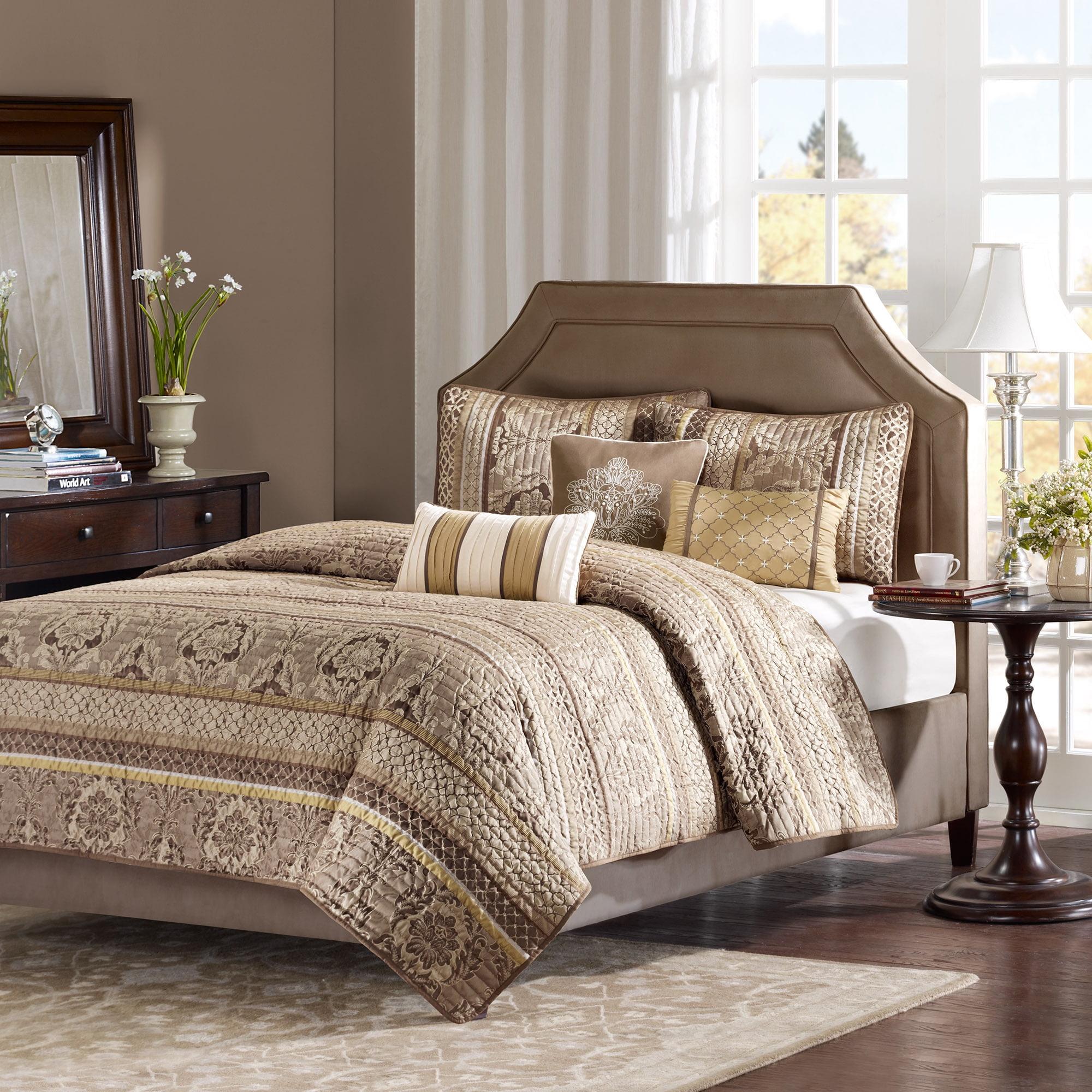 6 Piece Jacquard Quilt Set with Throw Pillows