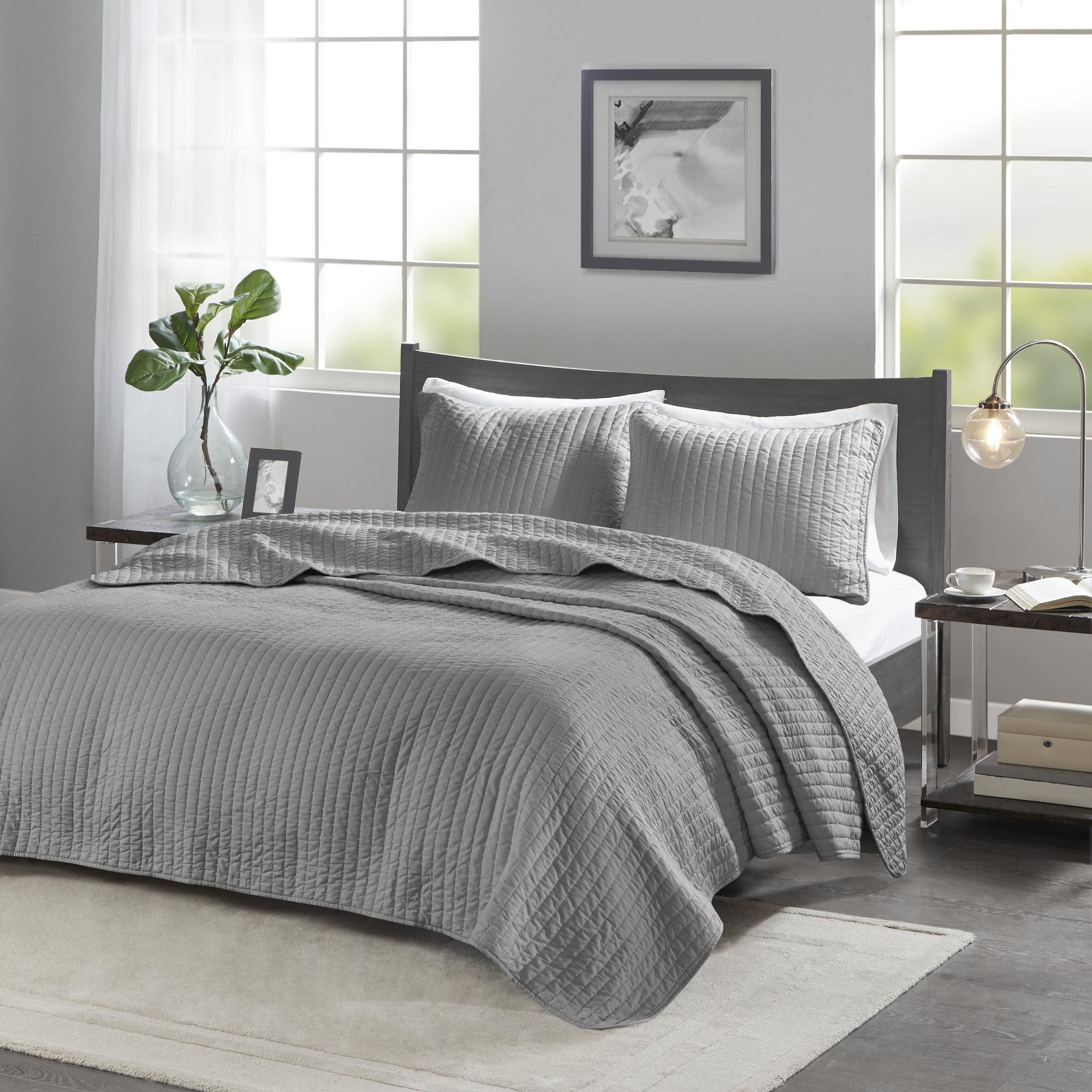 Barwick Reversible Solid 3 Piece Quilt Set