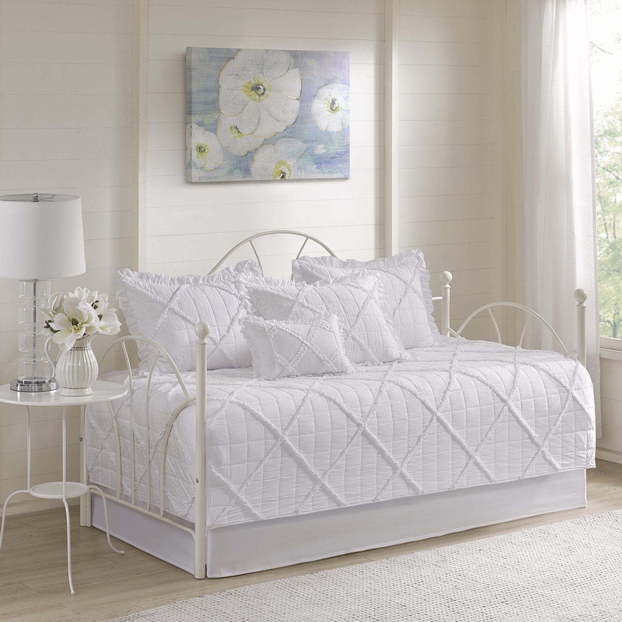 White Microfiber Reversible Quilted Daybed Cover Set