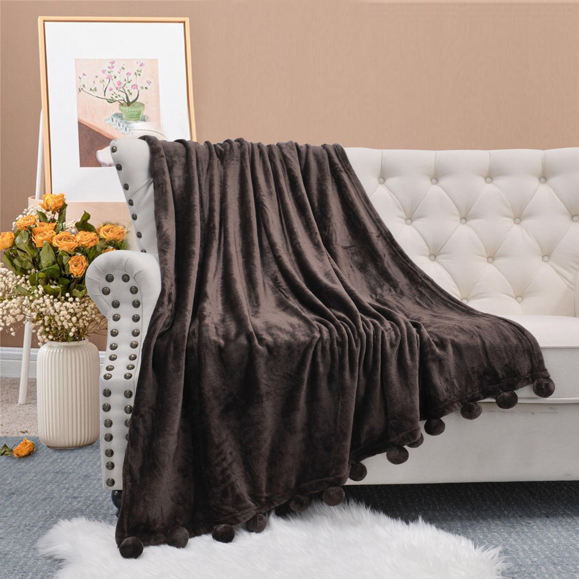 Flannel Fleece Pom Pom Blanket