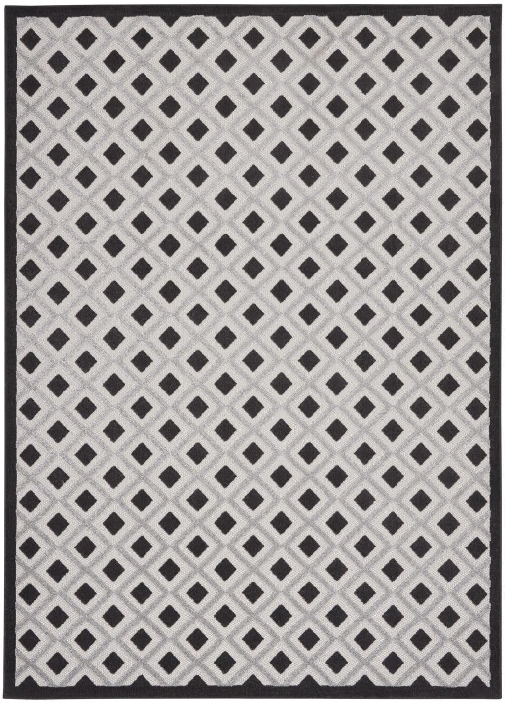 Black and White Diamond Pattern Indoor Outdoor Rug