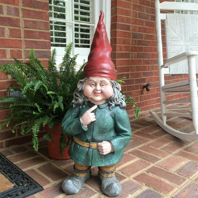 HomeStyles Old World Gnomes Zelda the Female Gnome Garden Statue