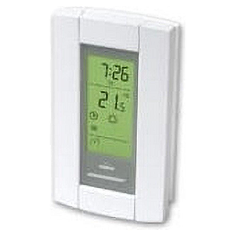 White Digital Programmable Line Voltage Thermostat with Remote