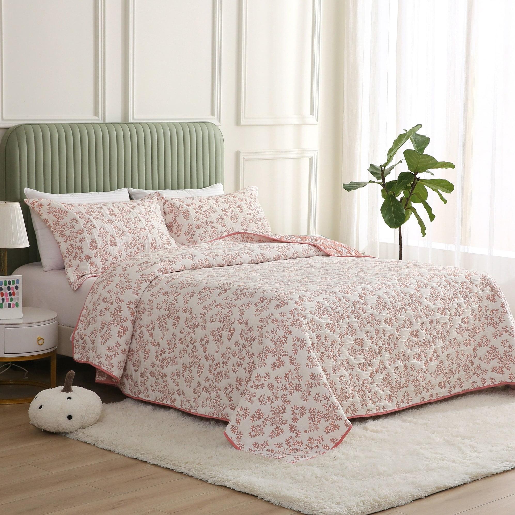 Marina Decoration Percale Floral Quilt Set