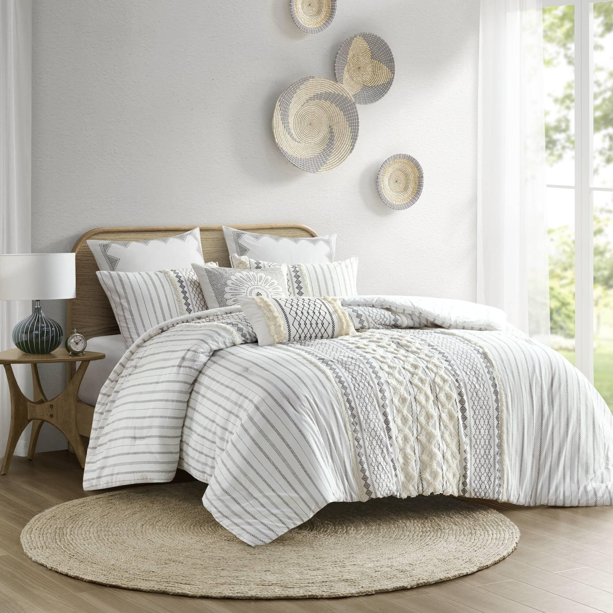 INK+IVY King/Cal King Imani 3-Piece Cotton Printed Comforter Set with Chenille, Ivory