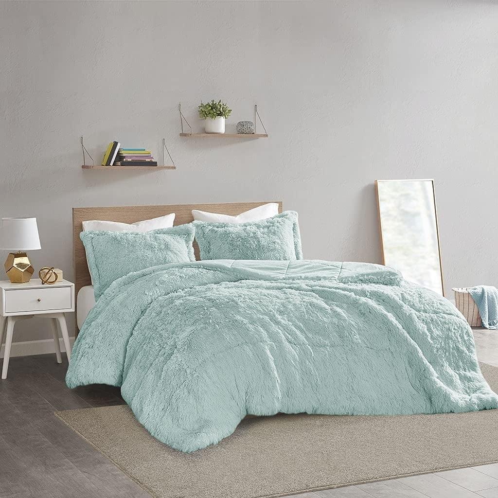 Aqua Twin Reversible Faux Fur Comforter Set